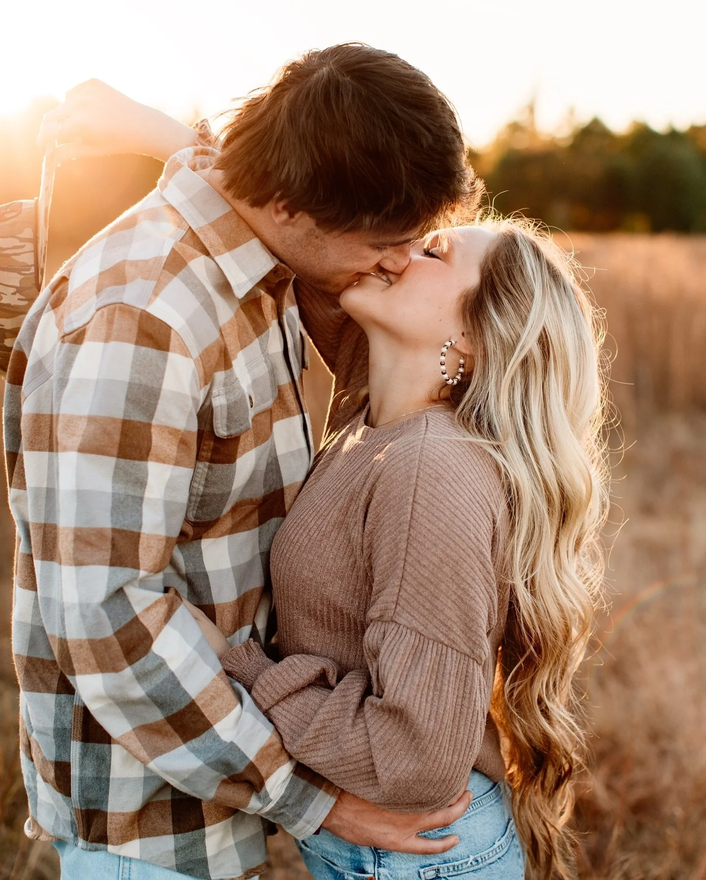 Howwww do I pick just a handful of photos to share here?! Matthew &amp; Brooke&rsquo;s session was straight out of a novel!! I&rsquo;m so grateful to have had the opportunity to photograph them!

#rva #rvacouples #richmond #couplesphotographer #coupl