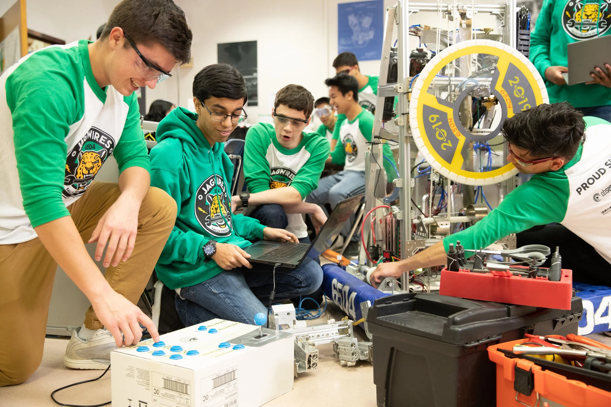 2019-03-05_K12_HS_Robotics_Jagwires-0944_EDIT_V01_wx0zes.jpg