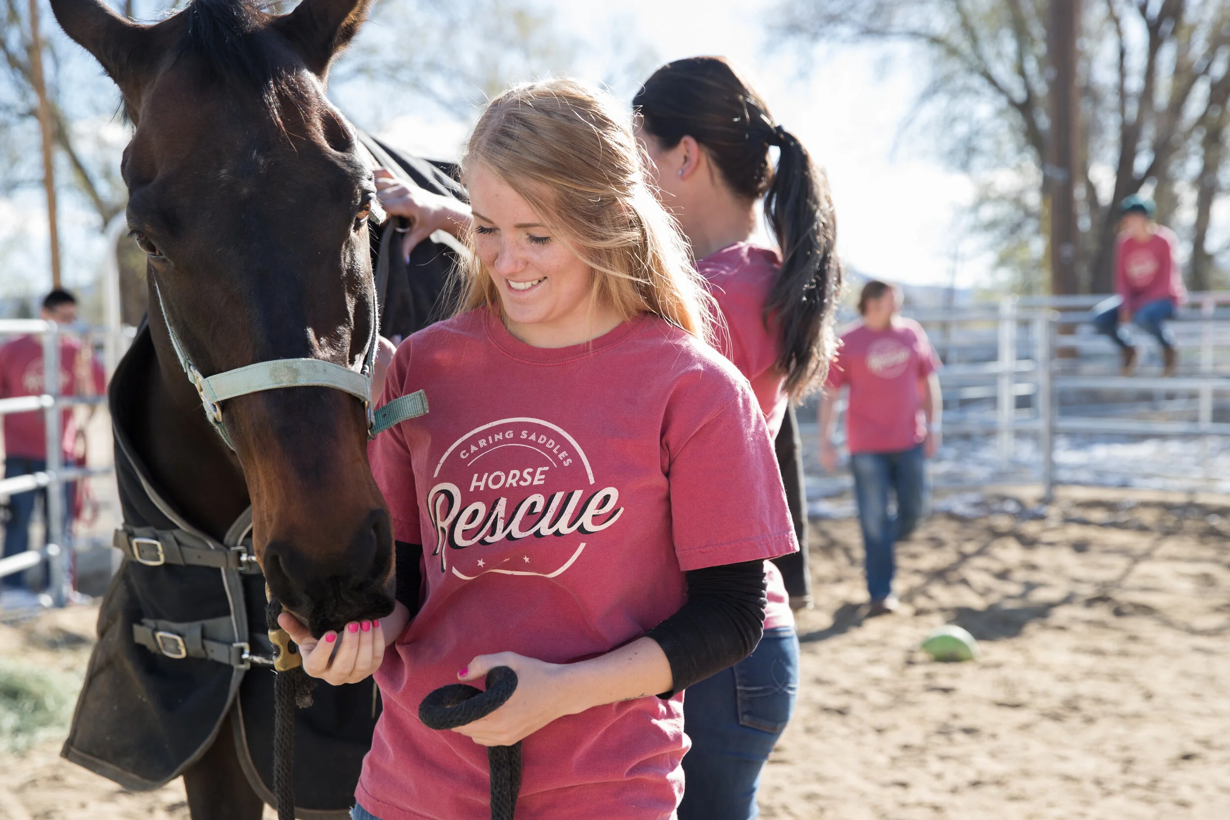 2018-04-17_FR_Horse_Rescue-0445_3x2_Crop_V1_v1xsx1.jpg