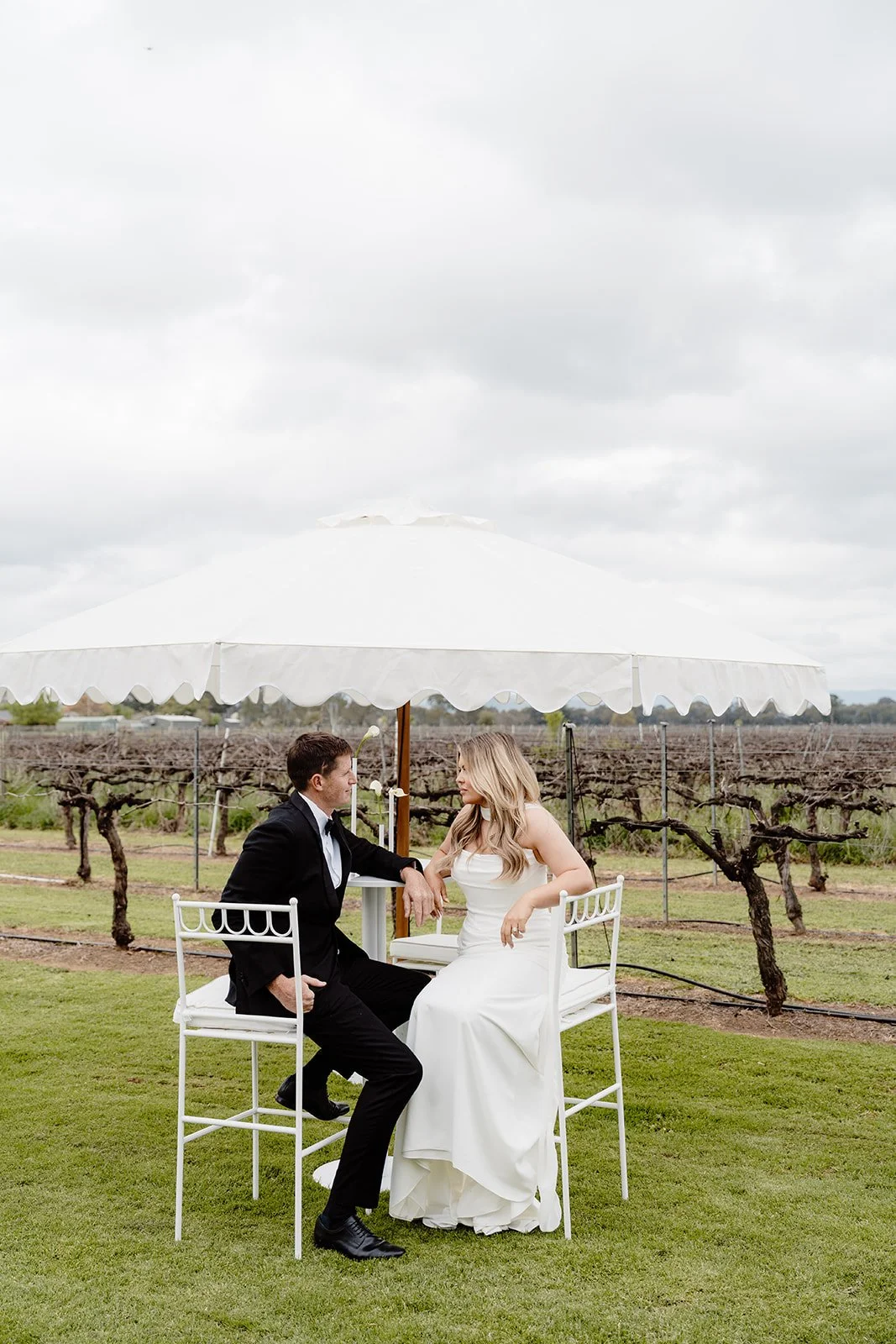 A dreamy day at Lancemore Milawa ✨
Featuring our newest collection pieces—perfect for vineyard celebrations and modern romantics. Elegant white Florence stools, all the curves with Siena bar table, statement scallop umbrella and that signature