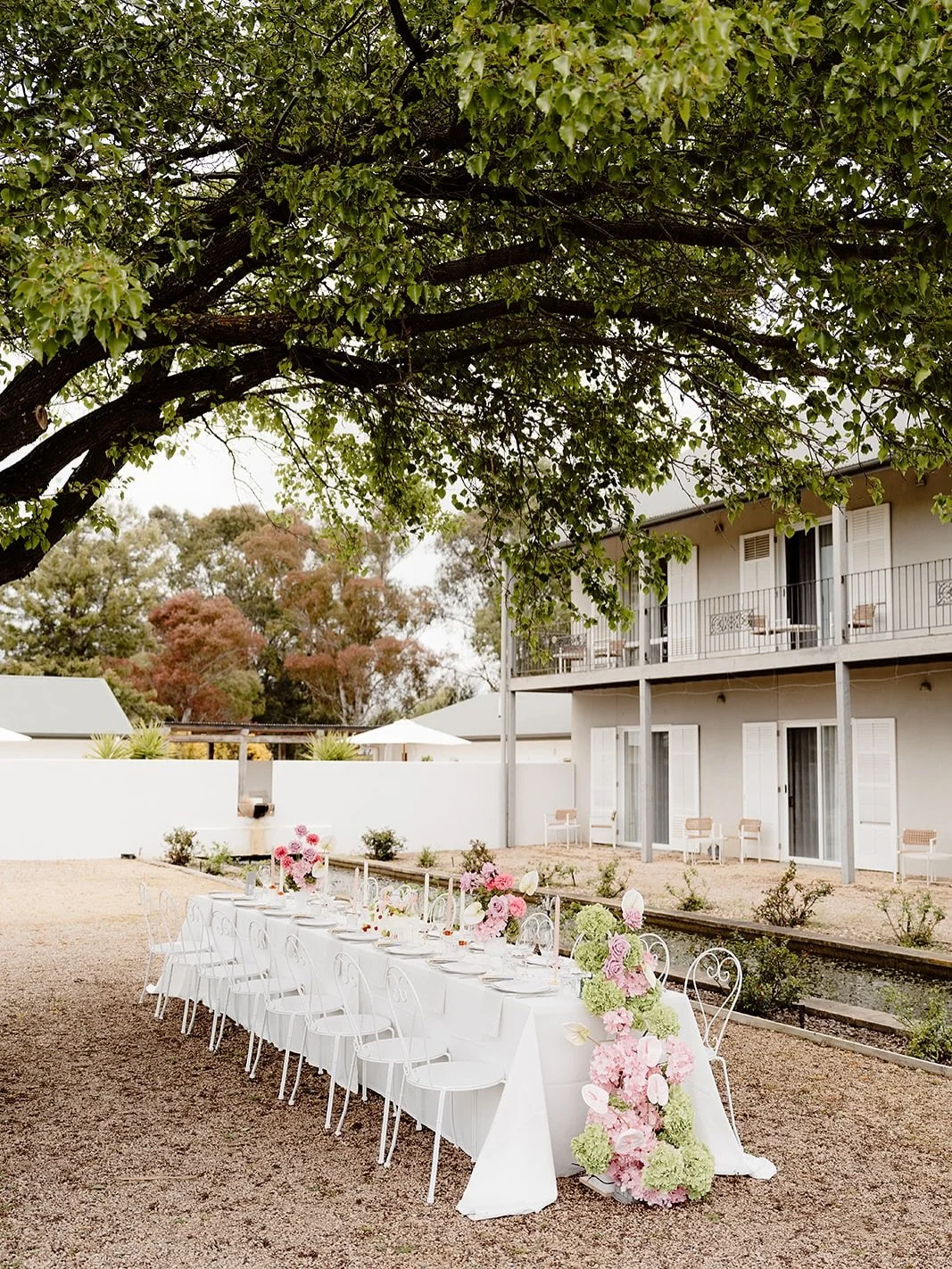 Long lunches, love stories, and everything in between &mdash; our furniture sets the scene for it all.
Because every celebration deserves to look this good! 

Amelie garden chair / snow weave tablecloth / beige pinstripe napkin 

Dream team
Venue: @l