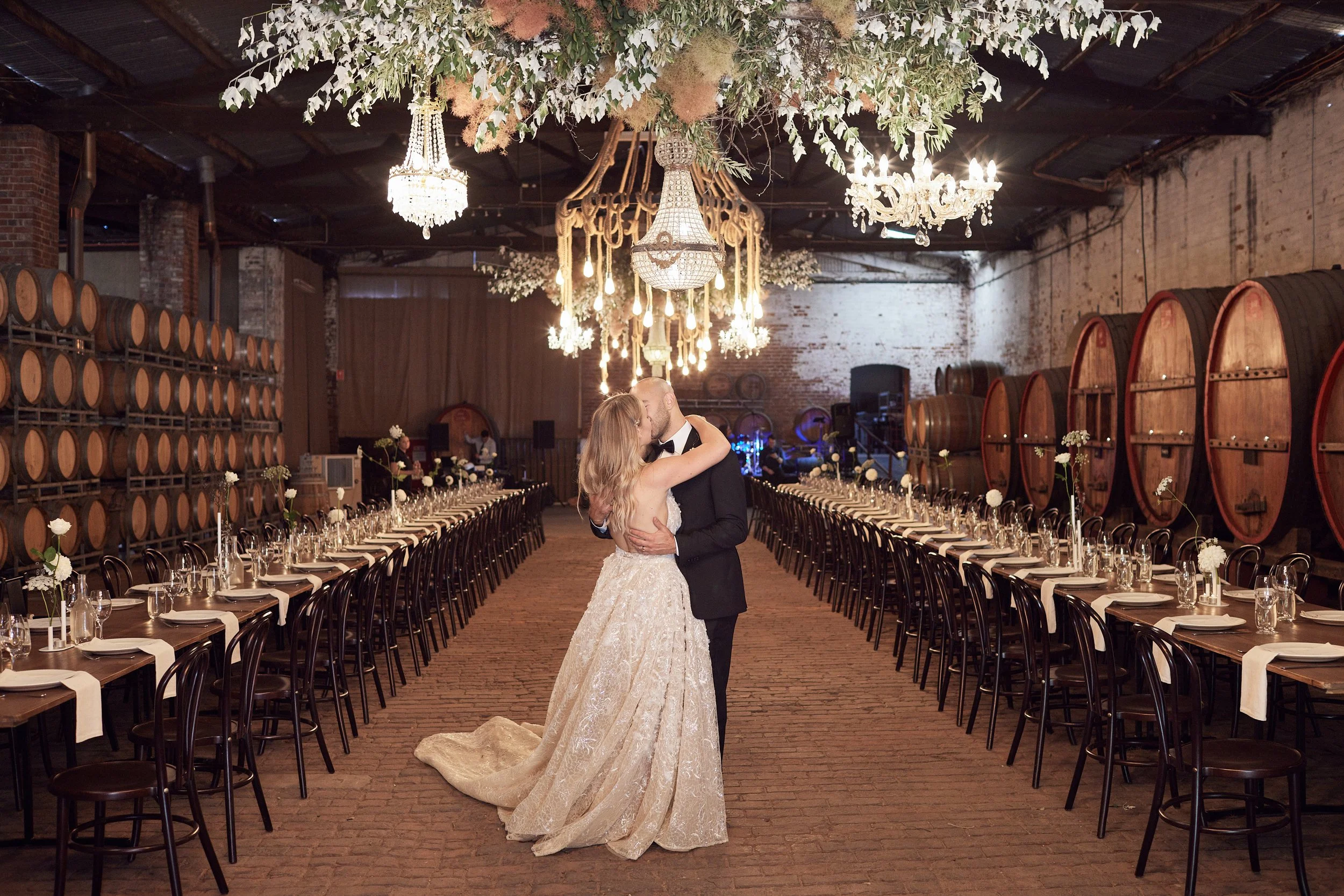 How to Choose Wedding Furniture That Works With Your Venue