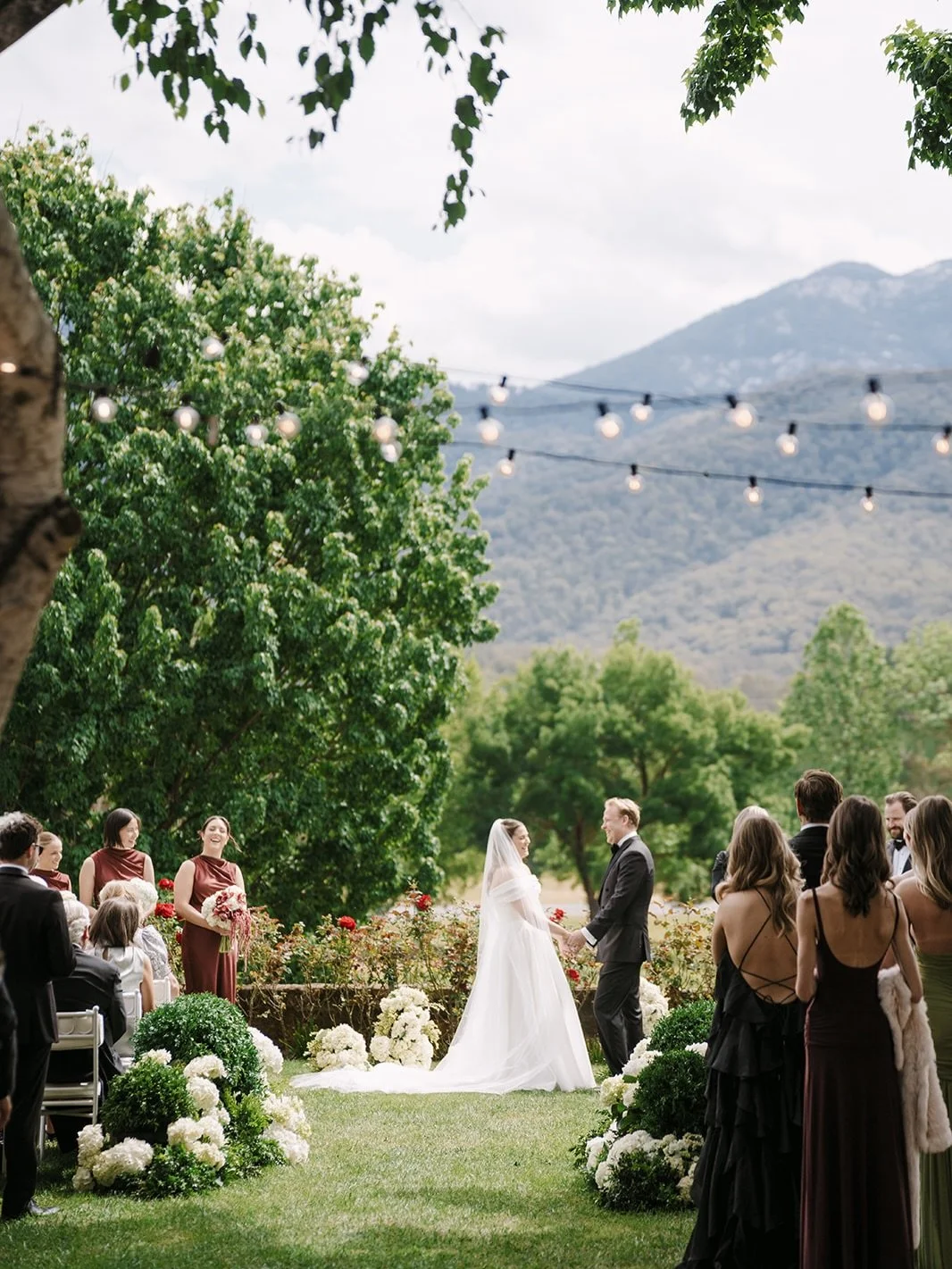 A Feathertop ceremony, framed by the mountains 🤍

Our Florence Chairs were made for settings like this. Elegant enough to make an impact, but light enough to let the incredible florals, gardens and mountain backdrop take centre stage.

And the littl