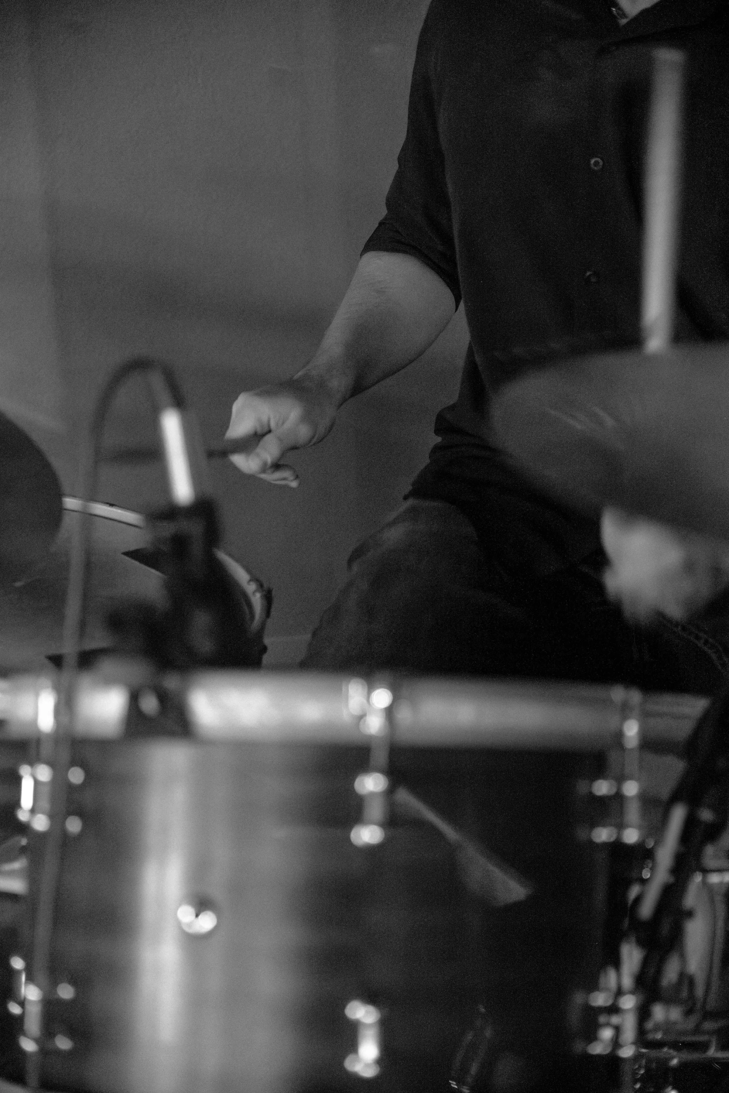 Drums-bw-2.jpg