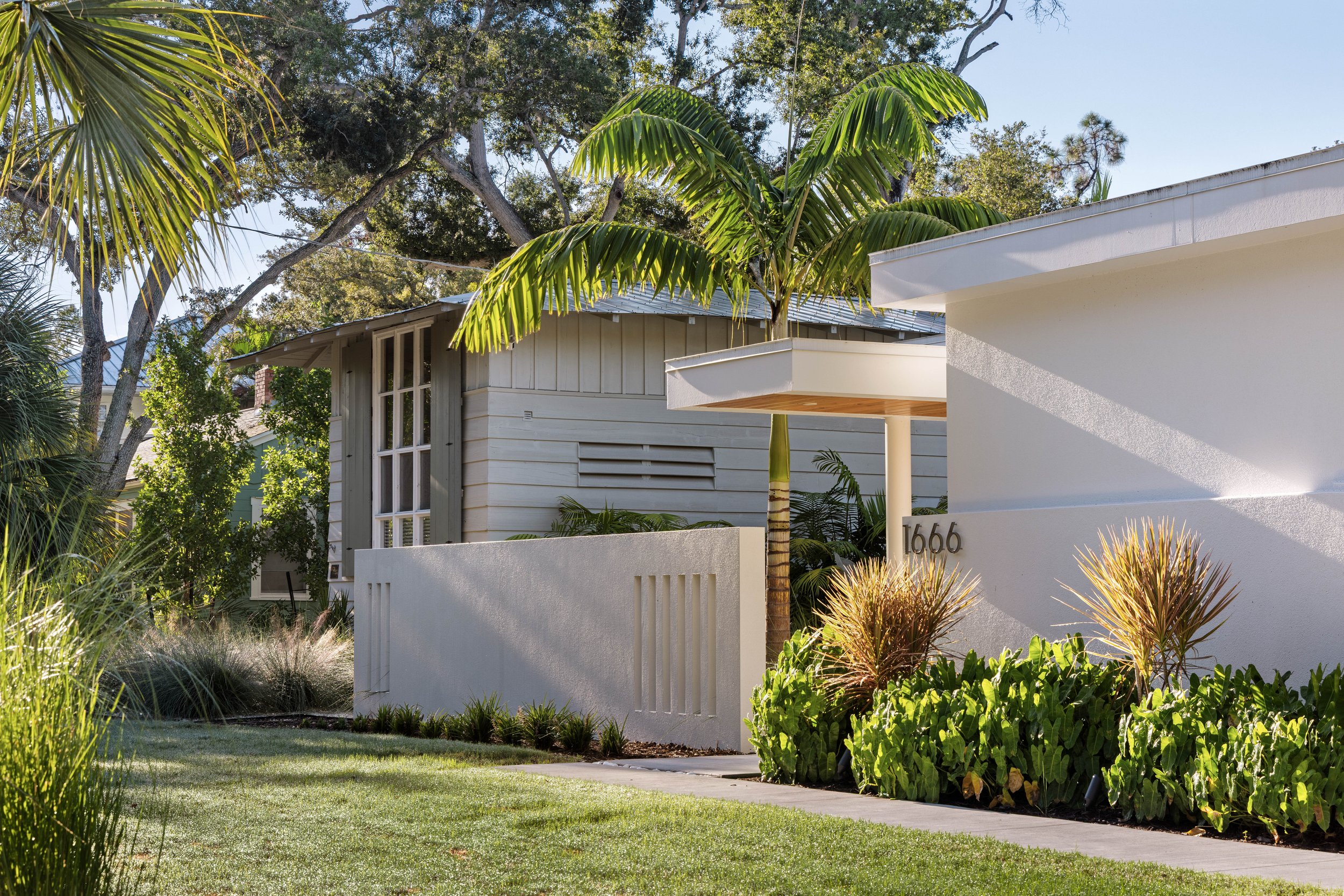 Sarasota Modern Landscape Architecture - OLA - No. 01.JPG