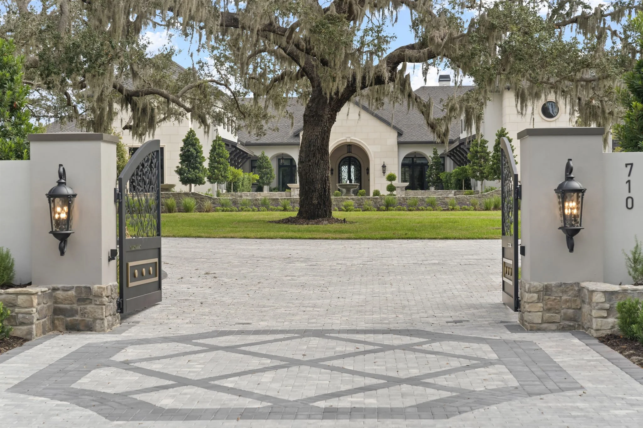 Sarasota Traditional Landscape Architecture - OLA - Image No. 09.jpg