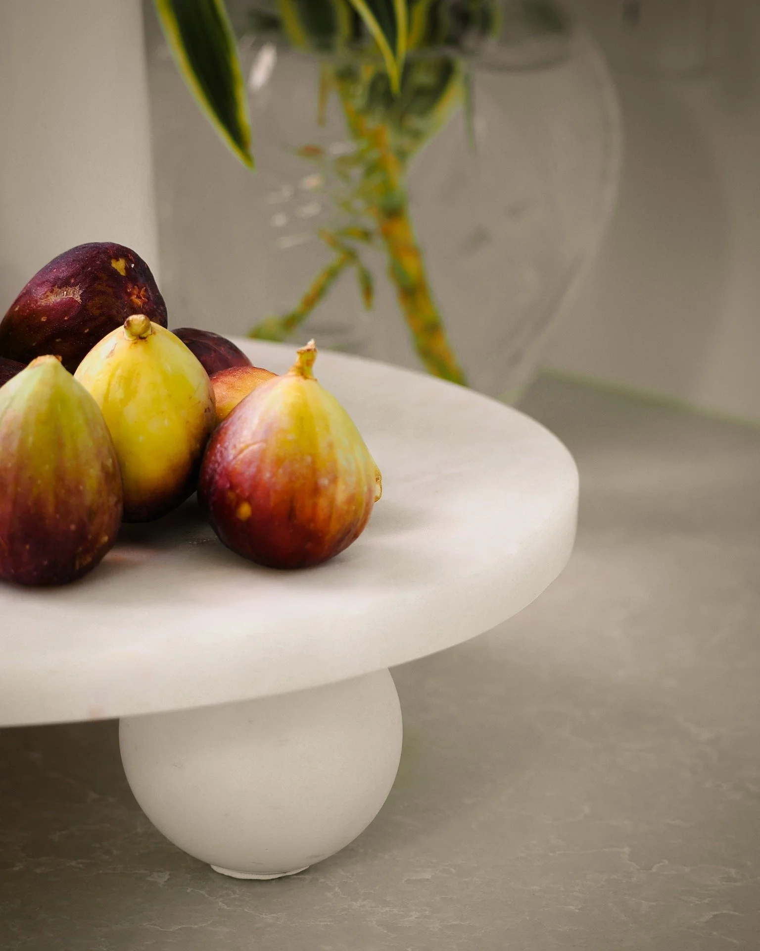 A super find in White Dolomite Marble - absolutely love this piece for its honed finish and classic elevated shape.

#tradewindsdesign #interiordesign  #goldcoastinteriors #luxurydesign #queenslandhomes #interiordecor