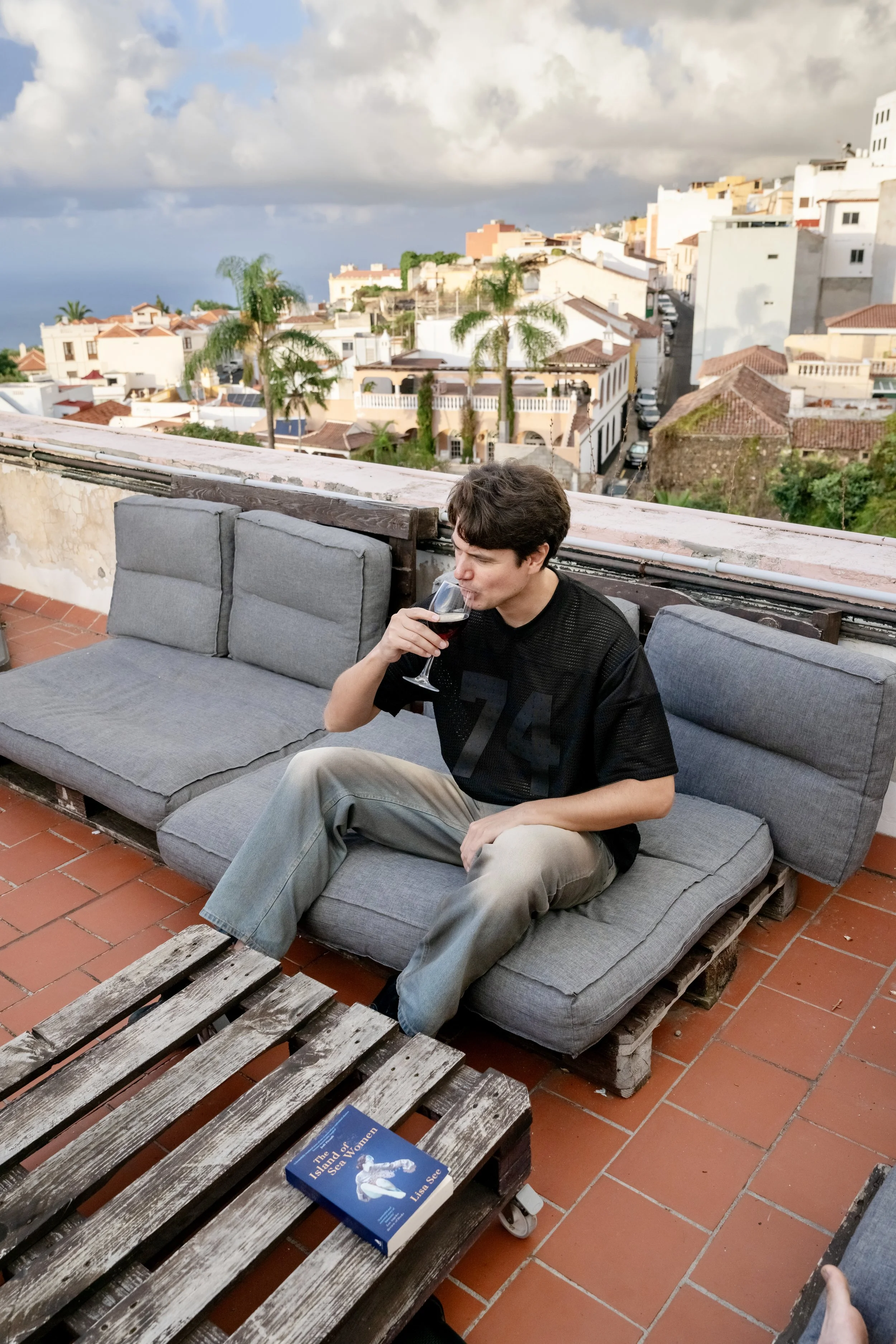 Rooftop Lounge-16.jpg