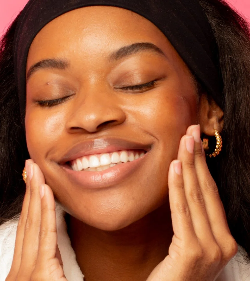 Good Molecules Model Photo