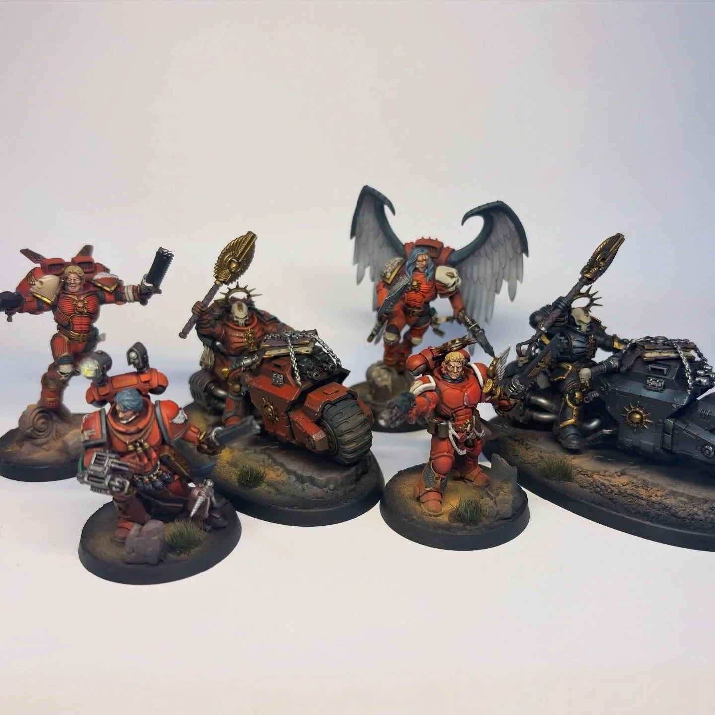 Chunky commission incoming!! 🩸🪽

For all my Blood angel folks out there, we have the first part of this Army done!  It&rsquo;s a big ol commission and really happy to have this chunk out.

Also super happy in how the photos have come out. Something