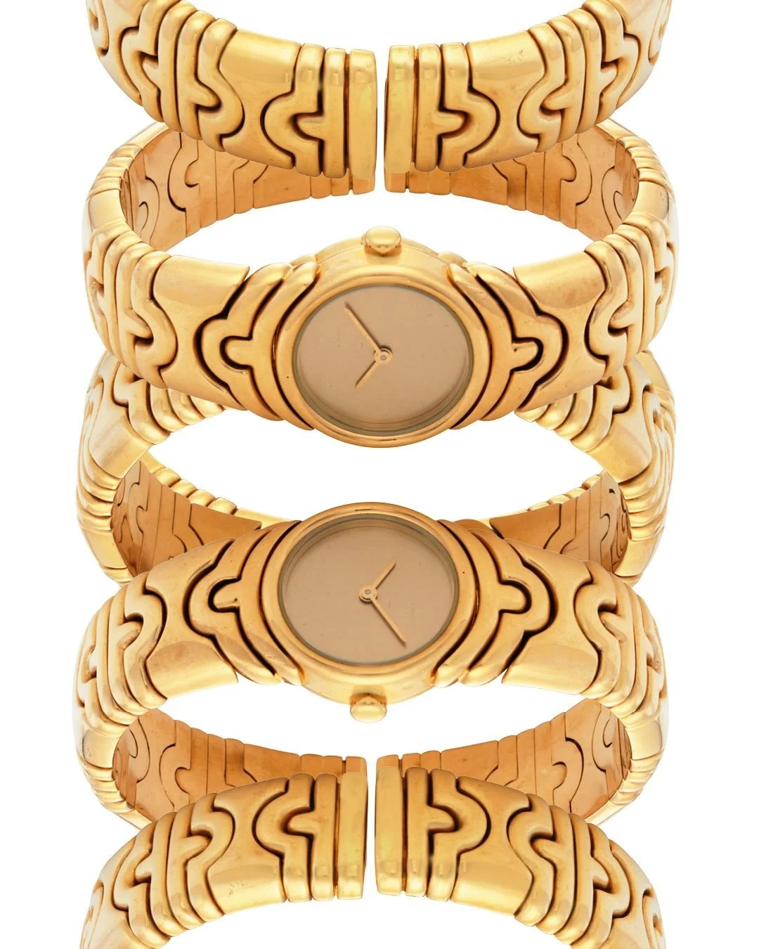 THE QUIRKY BACKSTORY OF THE @bvlgari PARENTESI
Parentesi is one of those designs that feels instantly familiar, then you realise it&rsquo;s basically a signature written in metal. The name literally means &ldquo;parentheses&rdquo; in Italian, a direc