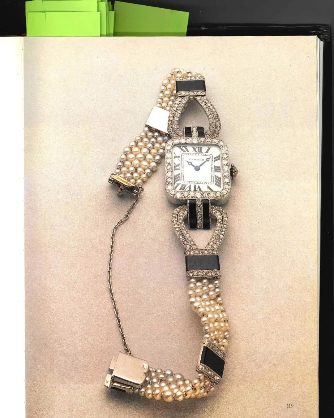SCANS - LE TEMPS DE @cartier
Published in 1989, Le Temps de Cartier by Jader Barracca, Giampiero Negretti and Franco Nencini opens a remarkable window onto the Maison&rsquo;s watchmaking universe. Not only the famous shapes we know today, but also th