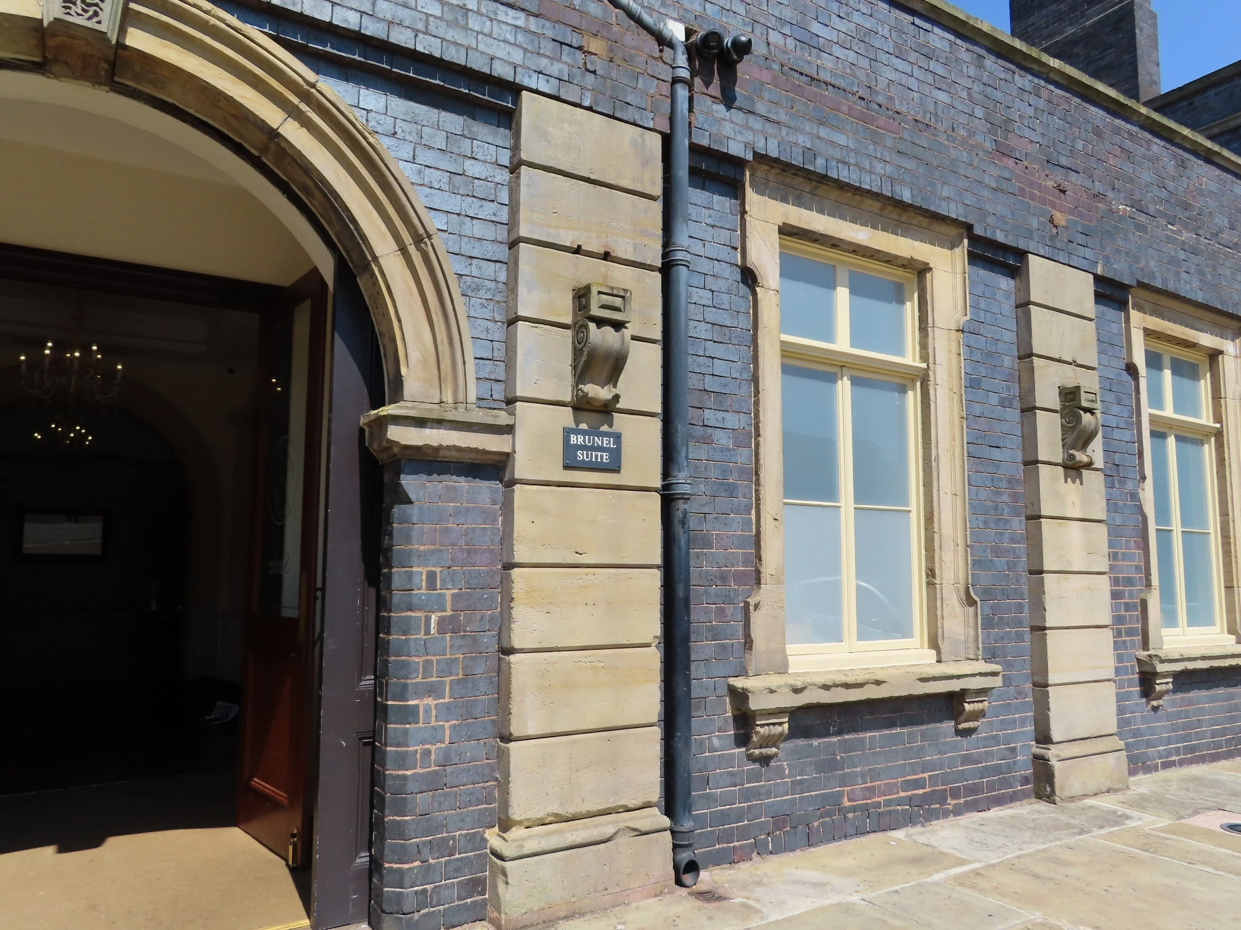 Brunel doors fully open side.jpeg