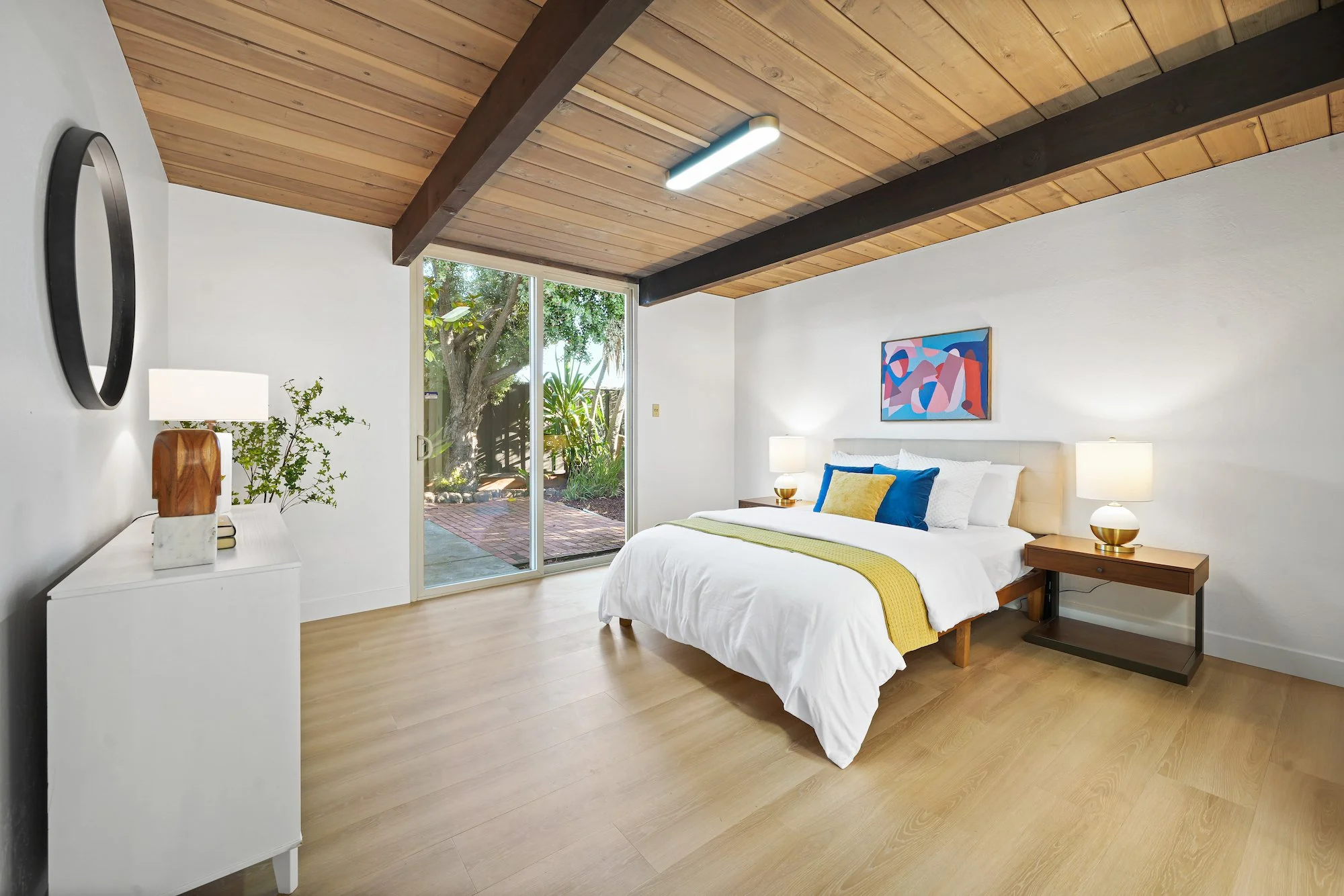 250 stilt ct bedroom.jpg