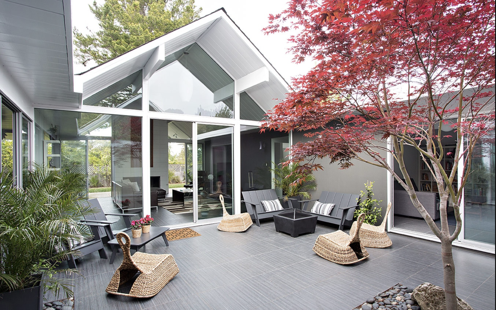 Burlingame Eichler Homes: A Historical and Architectural Overview