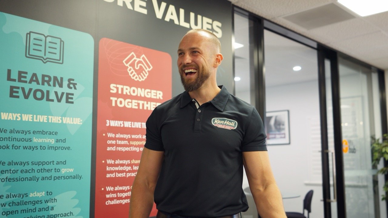 SERV_260209-KenHall-Images-69 Large.jpeg