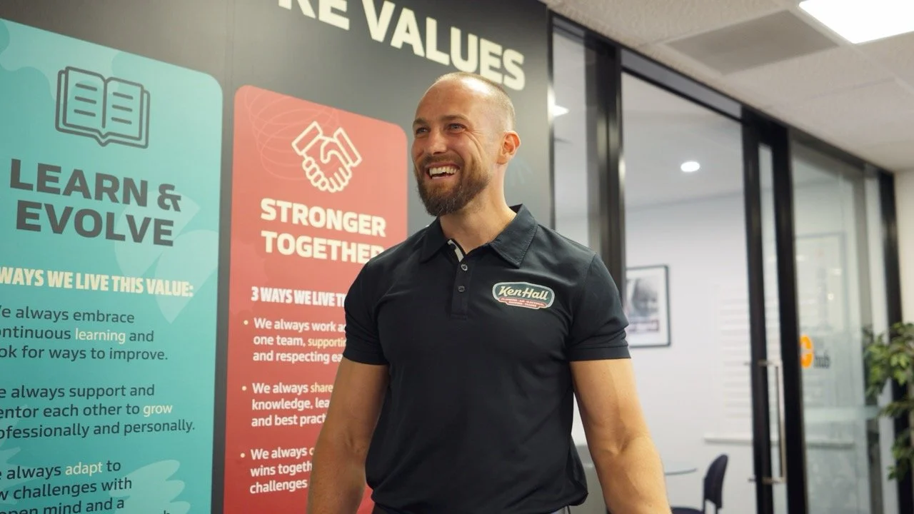 SERV_260209-KenHall-Images-70 Large.jpeg