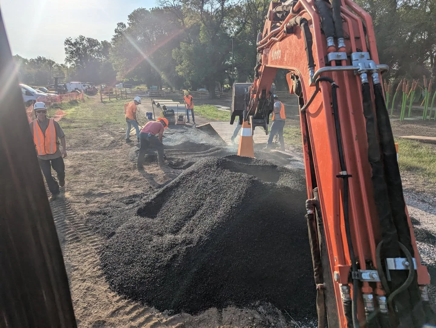 Asphalt boiz at MOmentum Bike Park.
 @americanrampcompany @protrailbuilder 
#nomadtrailsdevelopment #protrailbuilder #trailbuilding #trailbuilder #trailwork #traildesign #purposebuilt #bikepark #jumptrail #flowtrail #downhillmtb #dirtjump #enduromtb 