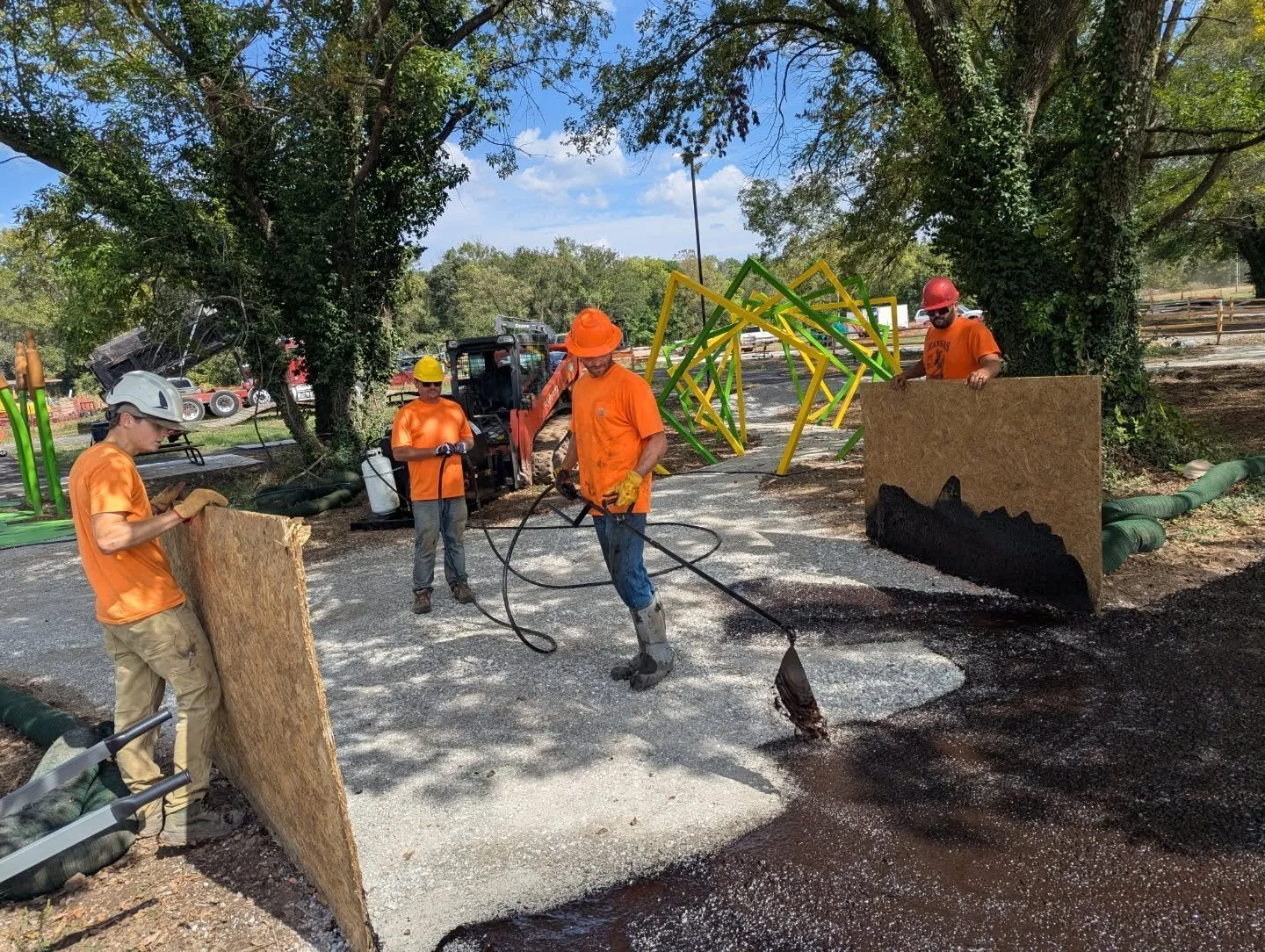 Chippin' for rippin' at MOmentum Bike Park! Word on the street is grand opening sometime in November hopefully. Lots of fun out here from us, @americanrampcompany @actionsportsconstruction @velosolutions &amp; @rocksolidtrails - something for everyon