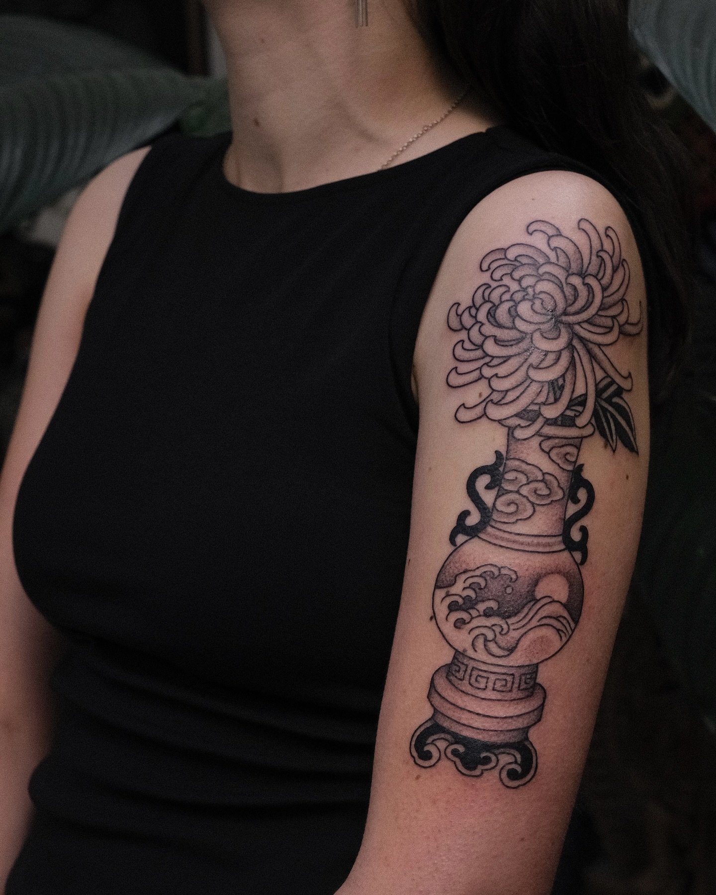 Vase and Chrysanthemum, thanks Madison! 😊
Bookings &amp; consultations via link in bio 
@chapeltattoo