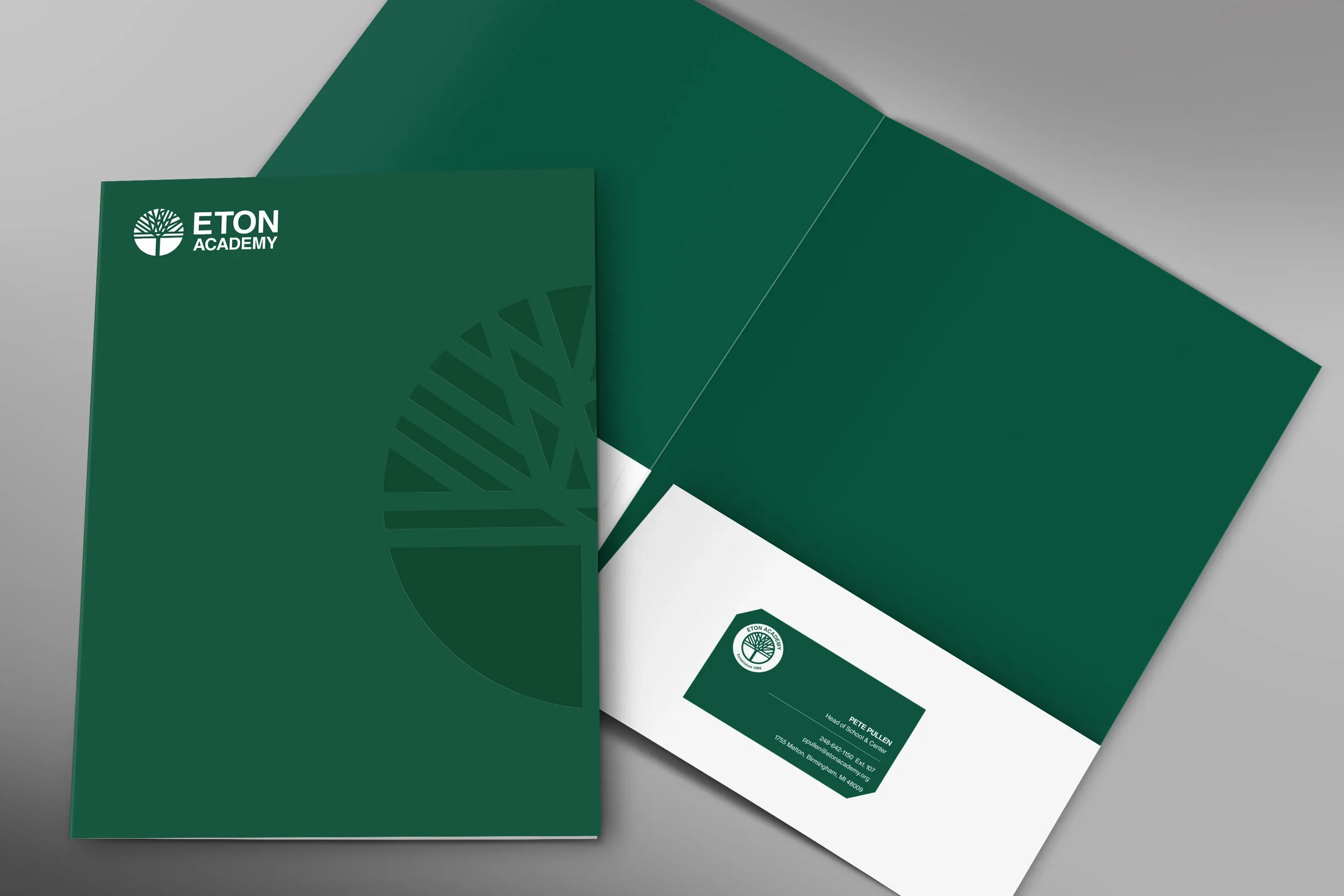 PocketFolderMockup14 (1).webp