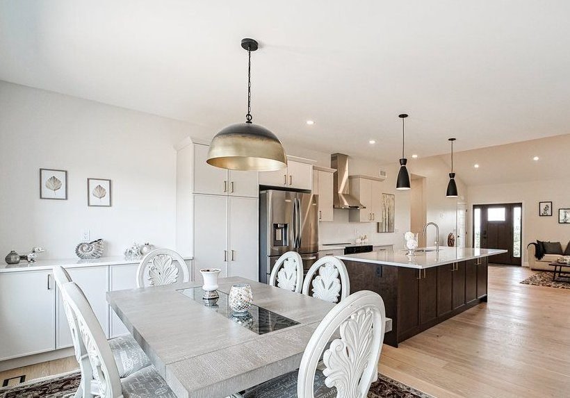 Dining_Kitchen_Quality_New_Build_Trent_Hills.jpg