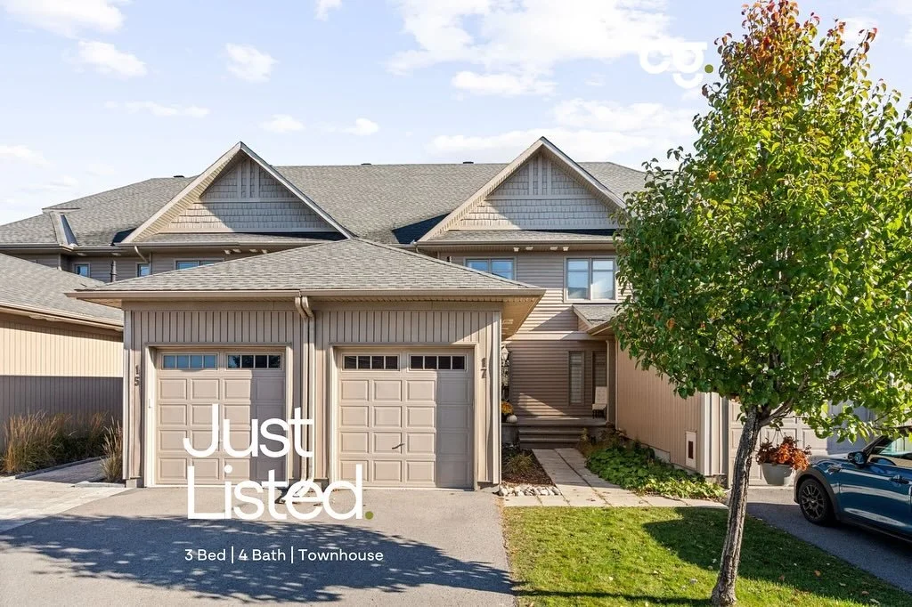 Just Listed | 17 Aveia Private, Ottawa

Nestled in a quiet enclave built by Boulet Construction, this elegant townhome offers a rare opportunity to enjoy Barry Hobin-designed sophistication surrounded by nature. Backing onto a private treed ravine, t