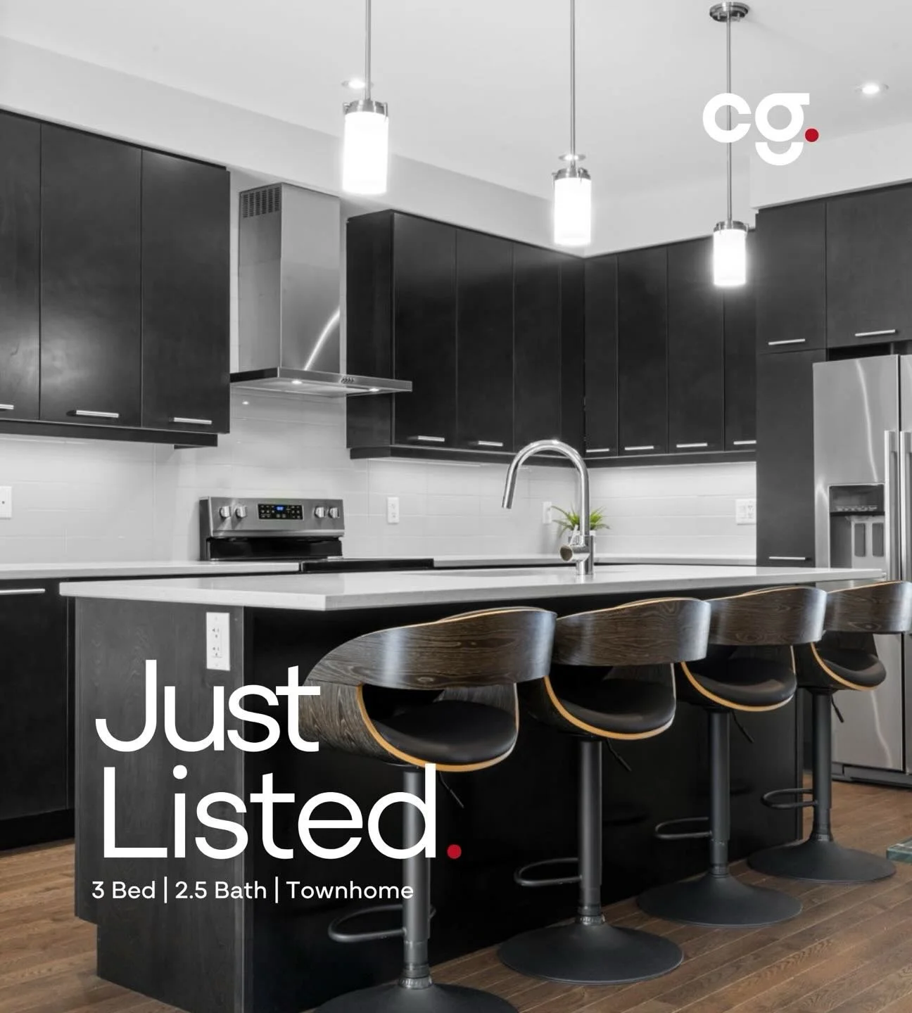 Just Listed | 641 Odyssey Way, Ottawa

Welcome to this stunning HN Homes Lynwood model in the heart of Findlay Creek ✨🏡

This beautifully designed 3 bed, 2.5 bath home blends modern finishes with a functional layout perfect for growing families. Fro