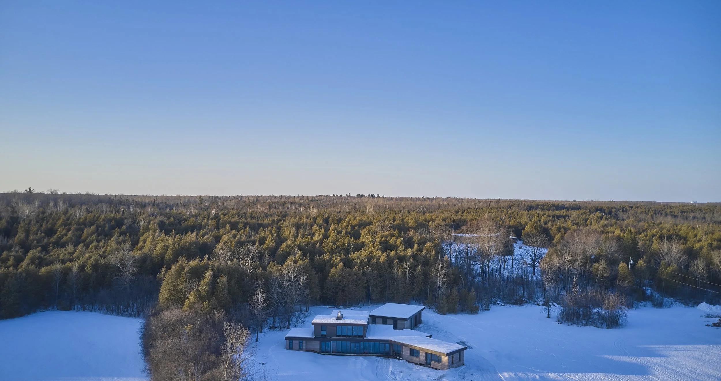 24-Kemptville Residence.jpg