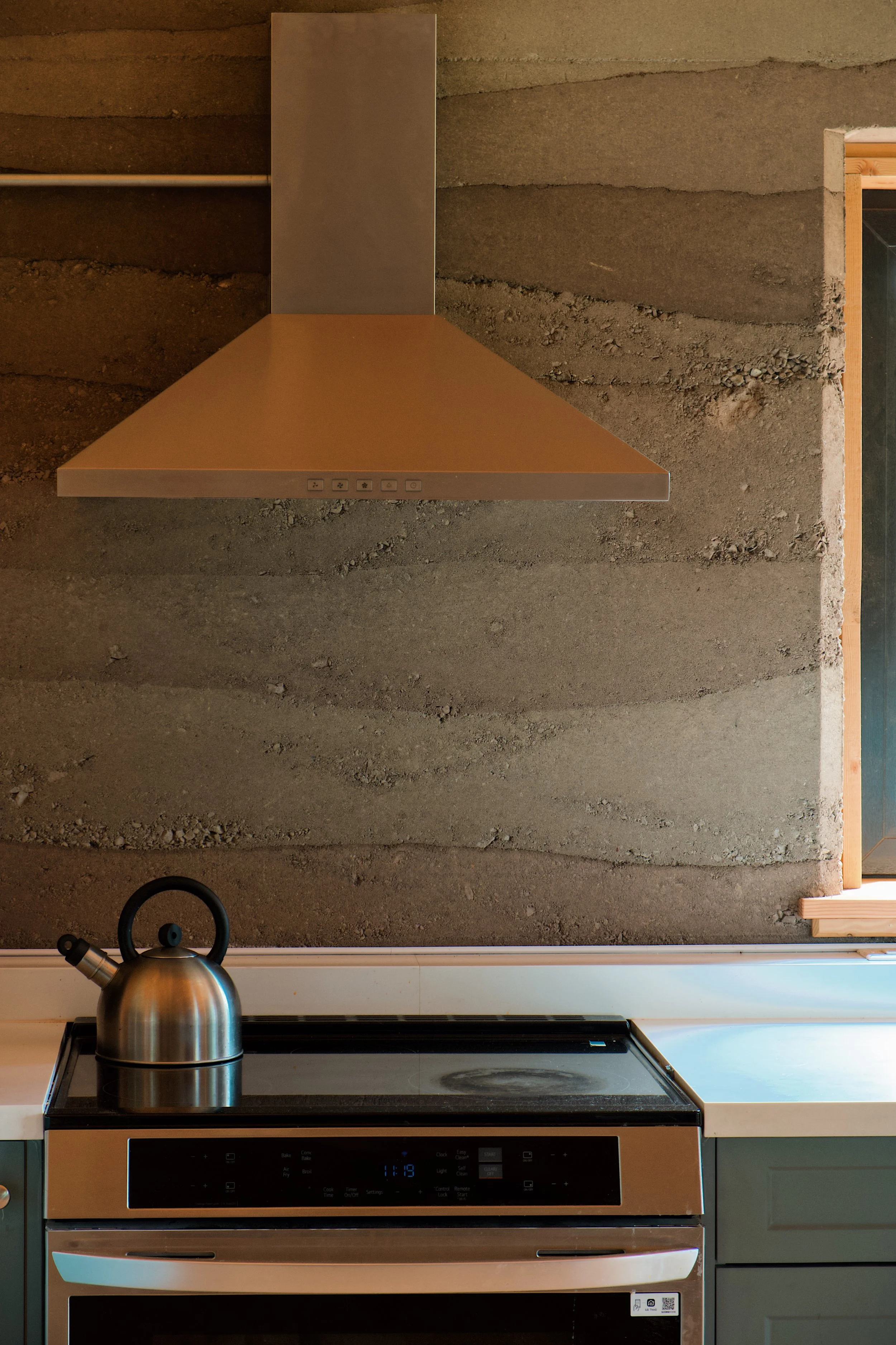 Stove wall.jpg