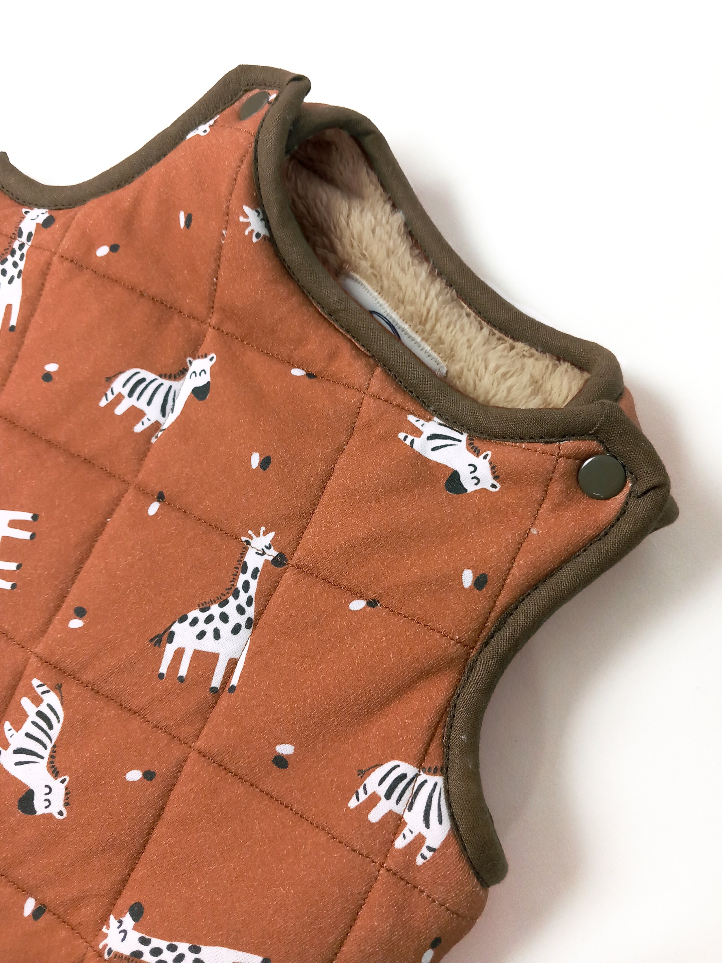 GIGOTEUSE-GIRAFE-MARRON.jpg