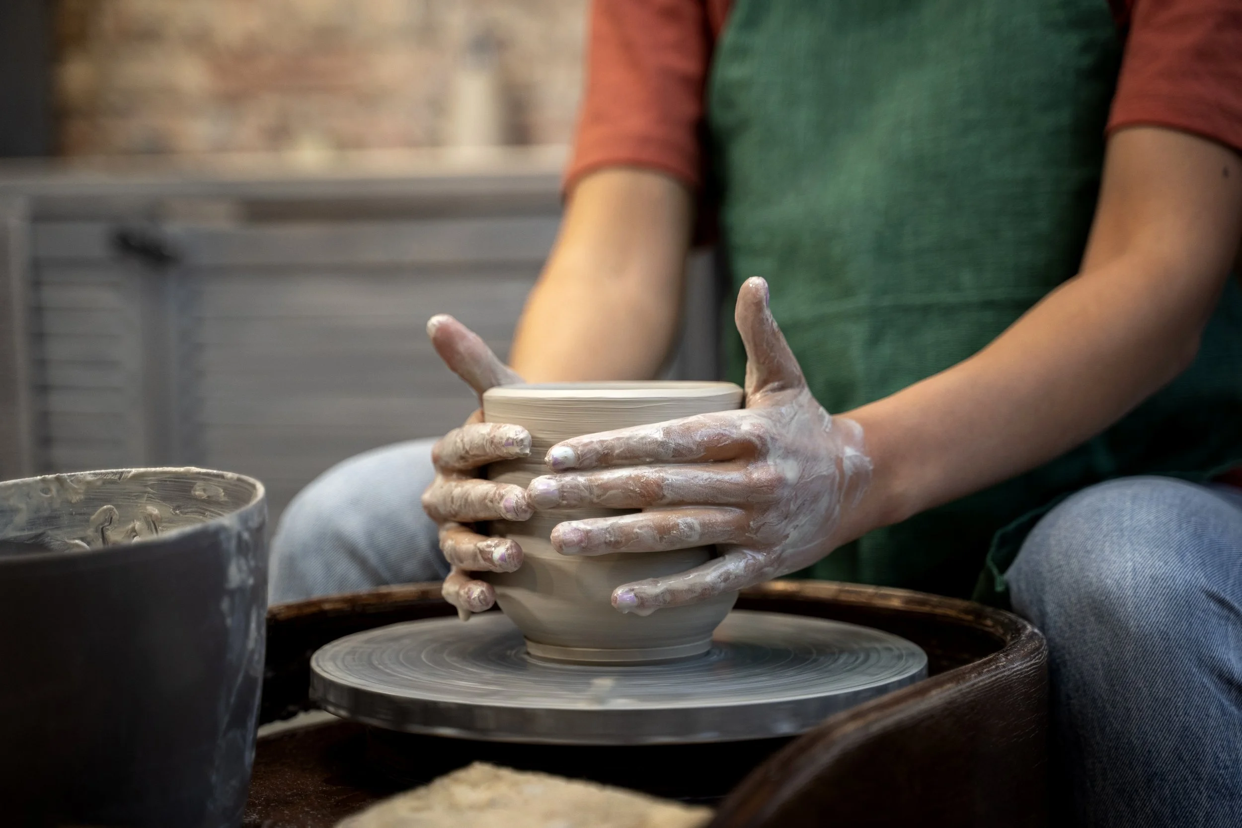 Pottery Wheel throwing and Handbuilding Workshops | Maison Clay
