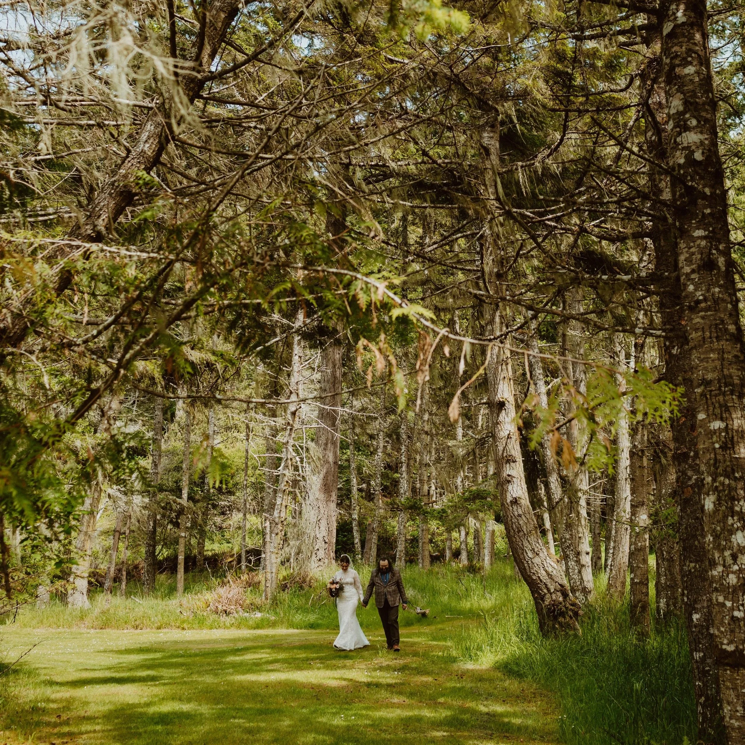Steph+%2B+Justin+_+Agate+Bay+Resort+Washington+_+Wedding+Photographer+%2B+Super+8+Videographer+_+Backcountry+Bohemians+--181.jpg