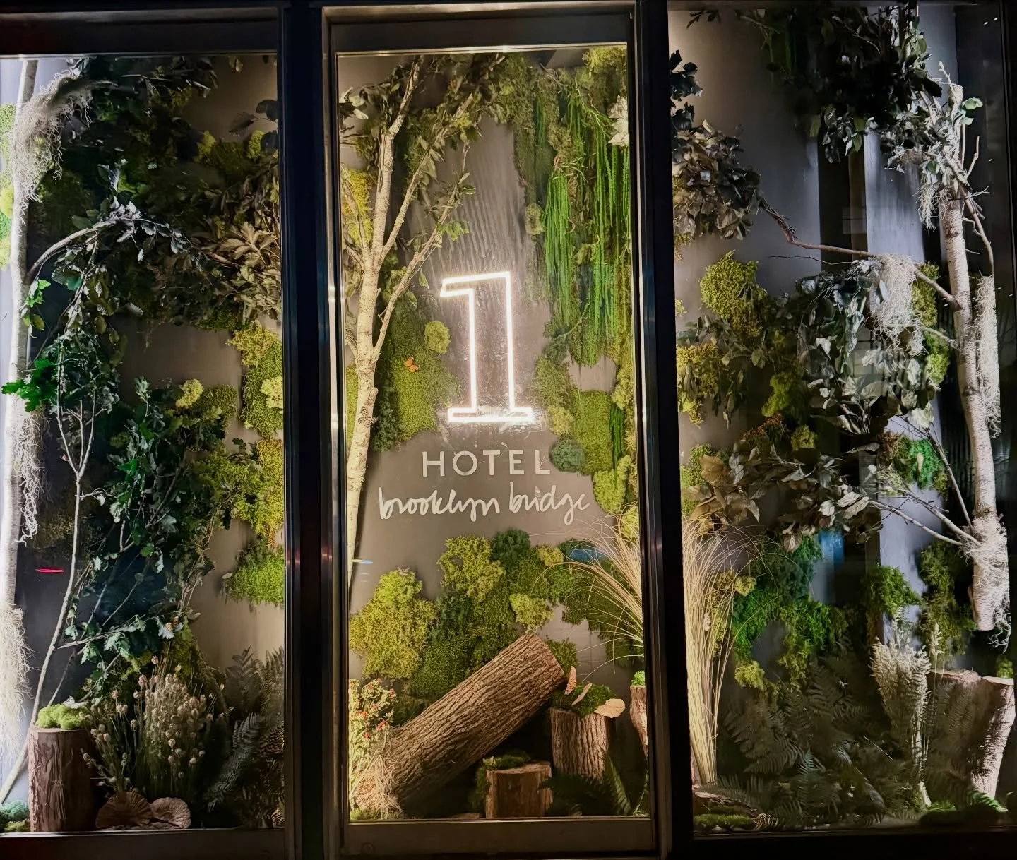 Rooted in Place.  Elevated in experience.

#CottoneAndCo #LandscapeDesign #FloralDesign #LivingDesign #LuxuryInteriors