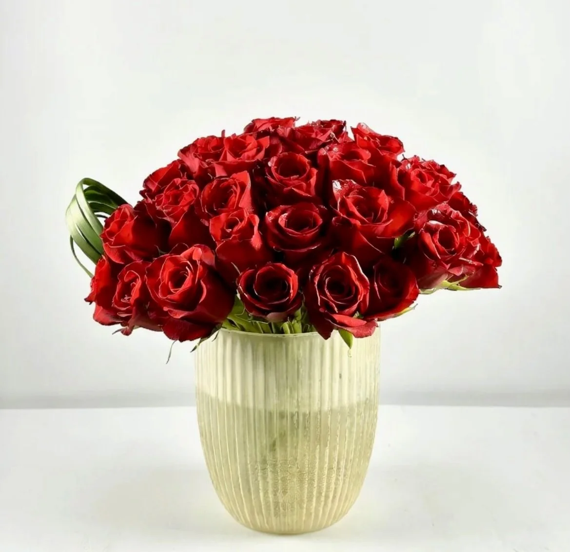 For the woman who gave everything.

The Big Red&mdash;
roses in full,
rich, timeless, unwavering.

20% off for Mother&rsquo;s Day.

#CottoneAndCo #MothersDay #RedRoses #LuxuryFlorals #NYCFlorist
