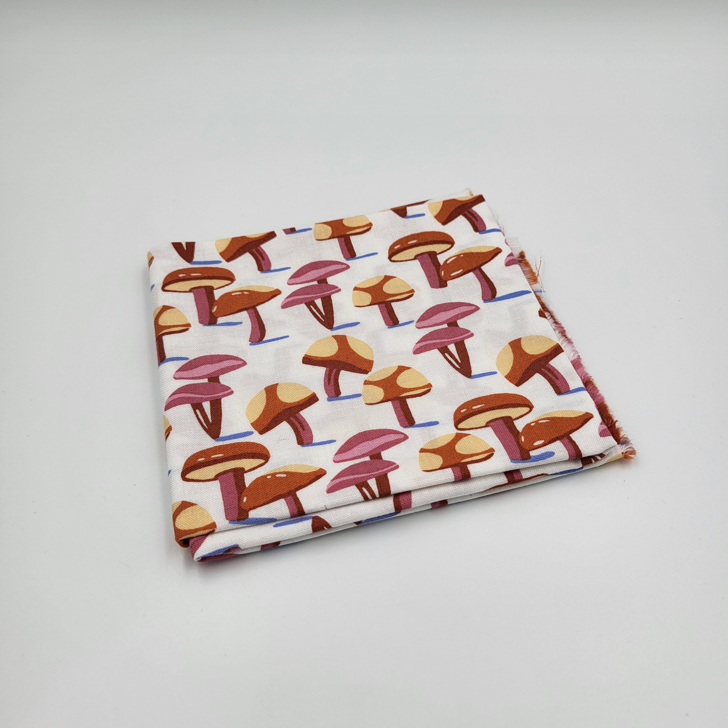 REMNANT: Comforts of Home: Mushroom White