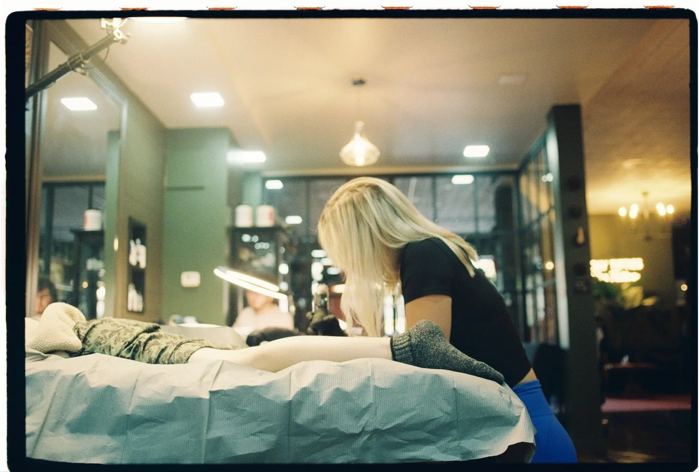 Carl in her element on 🎞️

🎞️ I don&rsquo;t remember 😂
📸 Nikon F4
🔬 @allthingsfilm.ca