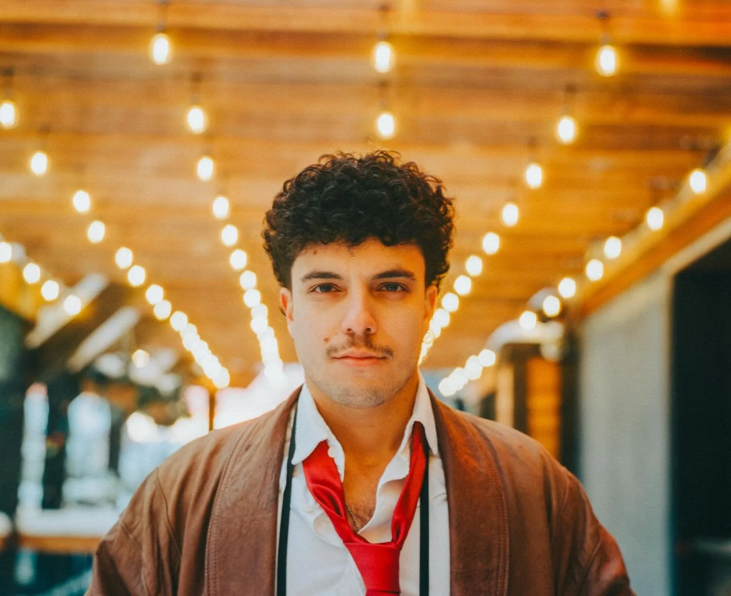 recent snap for the homie @omri.kash 🖤🤍

This year&rsquo;s goal for me is to try not to force things into existence, focus on what genuinely makes me happy, and letting things organically fall into place

Lately, that&rsquo;s been making music, whi