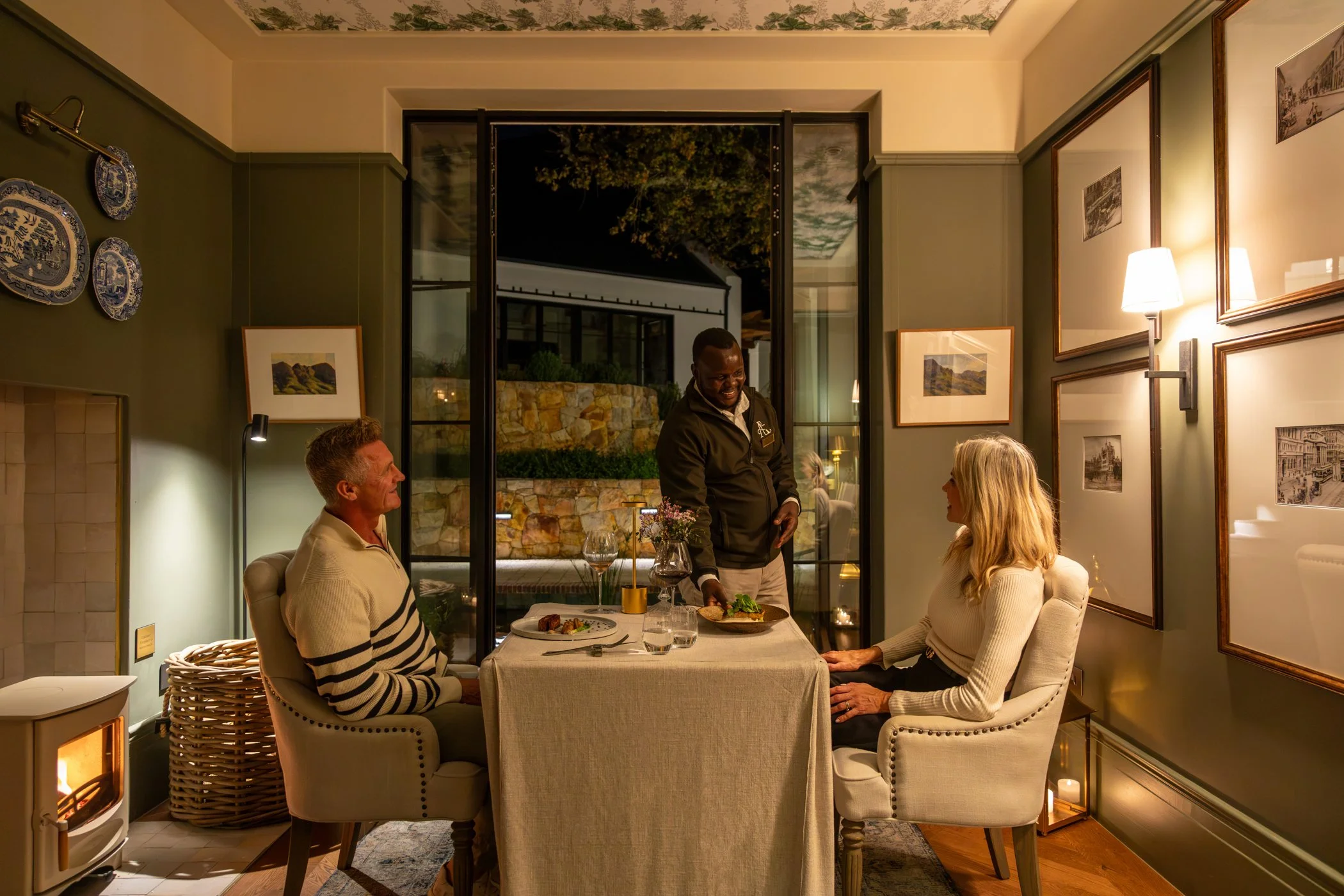 Alexander-Estate-Chefs-Table-002.jpg