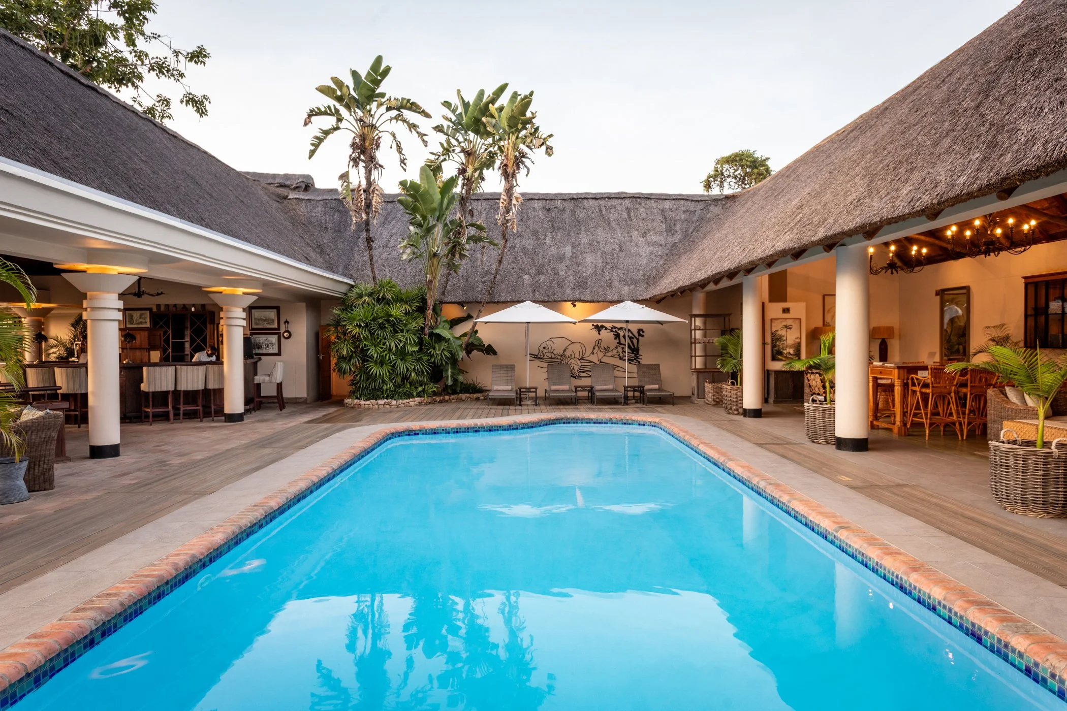 Ilala-Lodge-Facilities-Pools-01.jpg