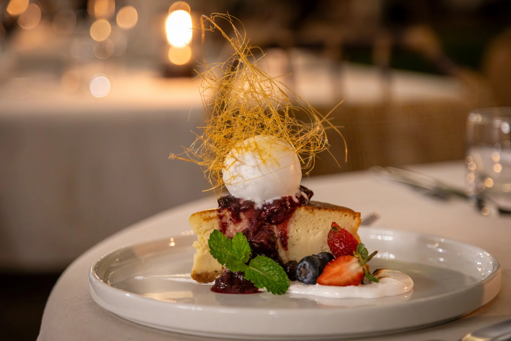 Ilala-Lodge-Dining-3-Dinner-28.jpg