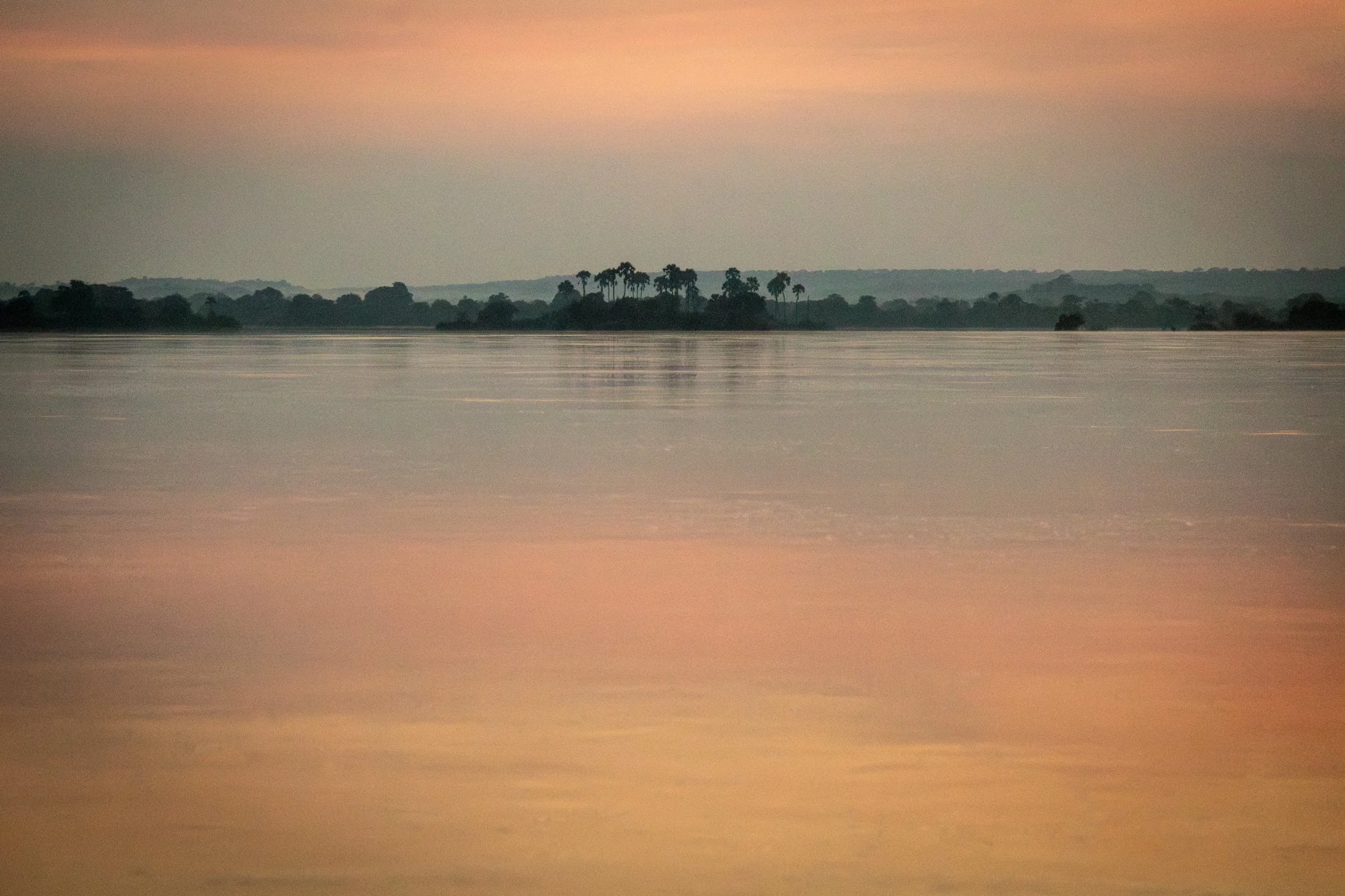 Ilala-Lodge-Experience-River-Cruise-Sunrise-01.jpg