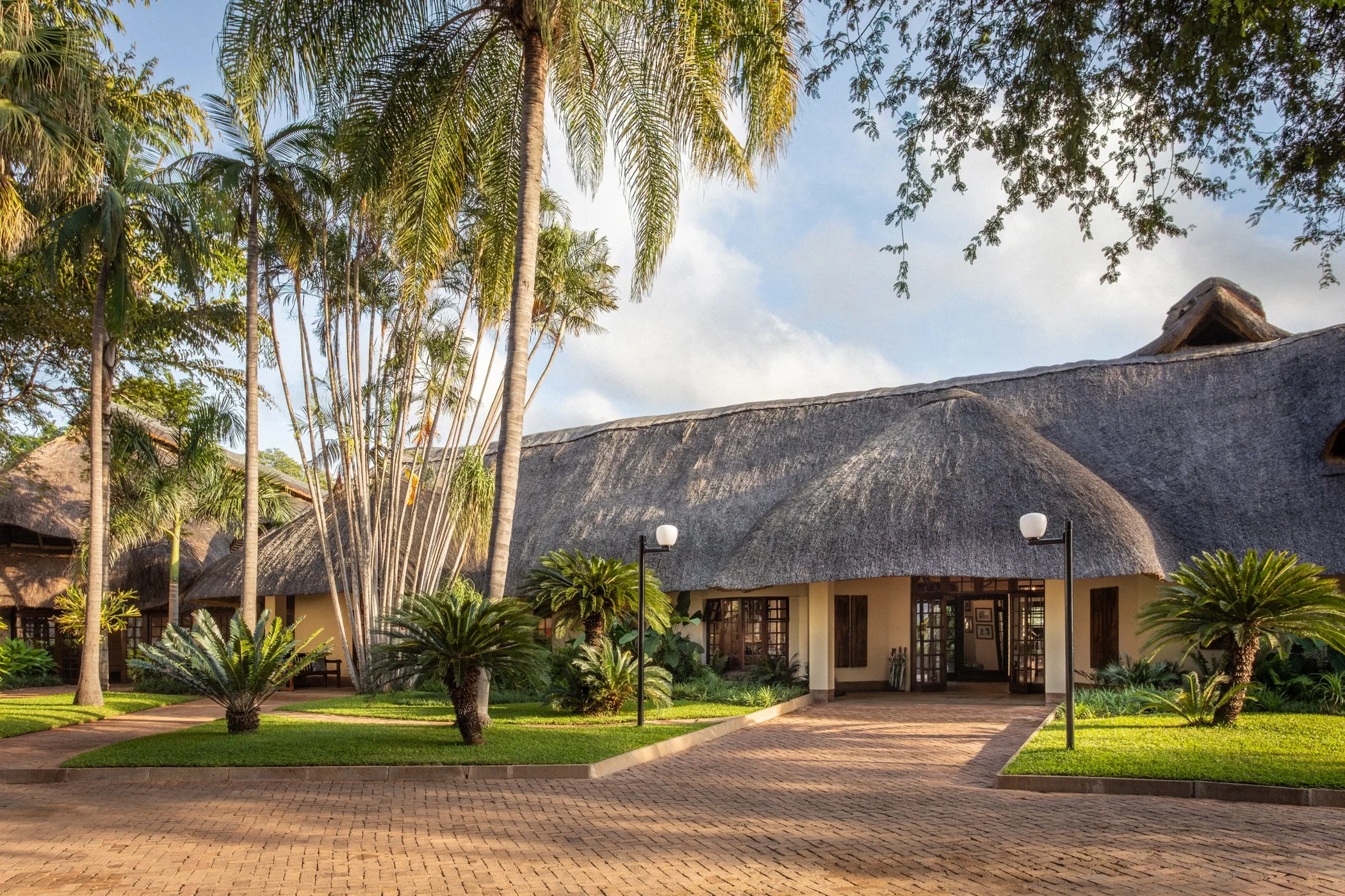 Ilala-Lodge-Exteriors-03.jpg