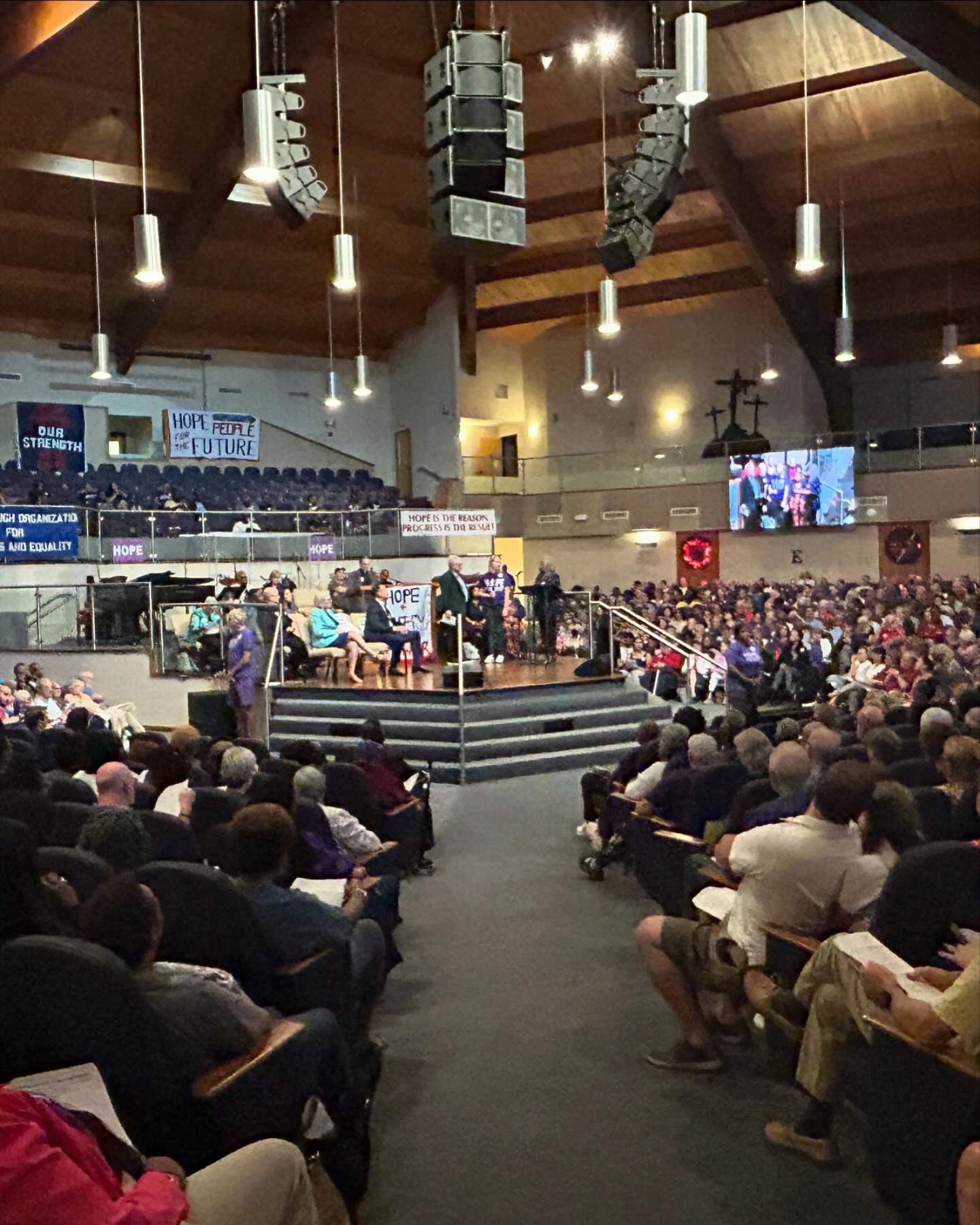 What a powerful and inspiring night bringing together over 1,100 community members and local decision makers to address affordable housing, mental health, criminal justice, and environmental needs in Hillsborough County.