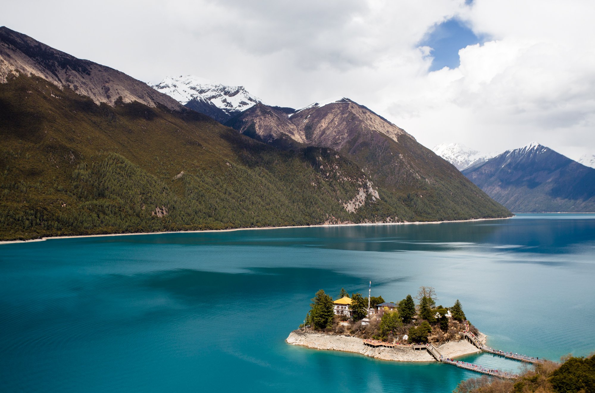 Dudjom Tso Dzong Lake