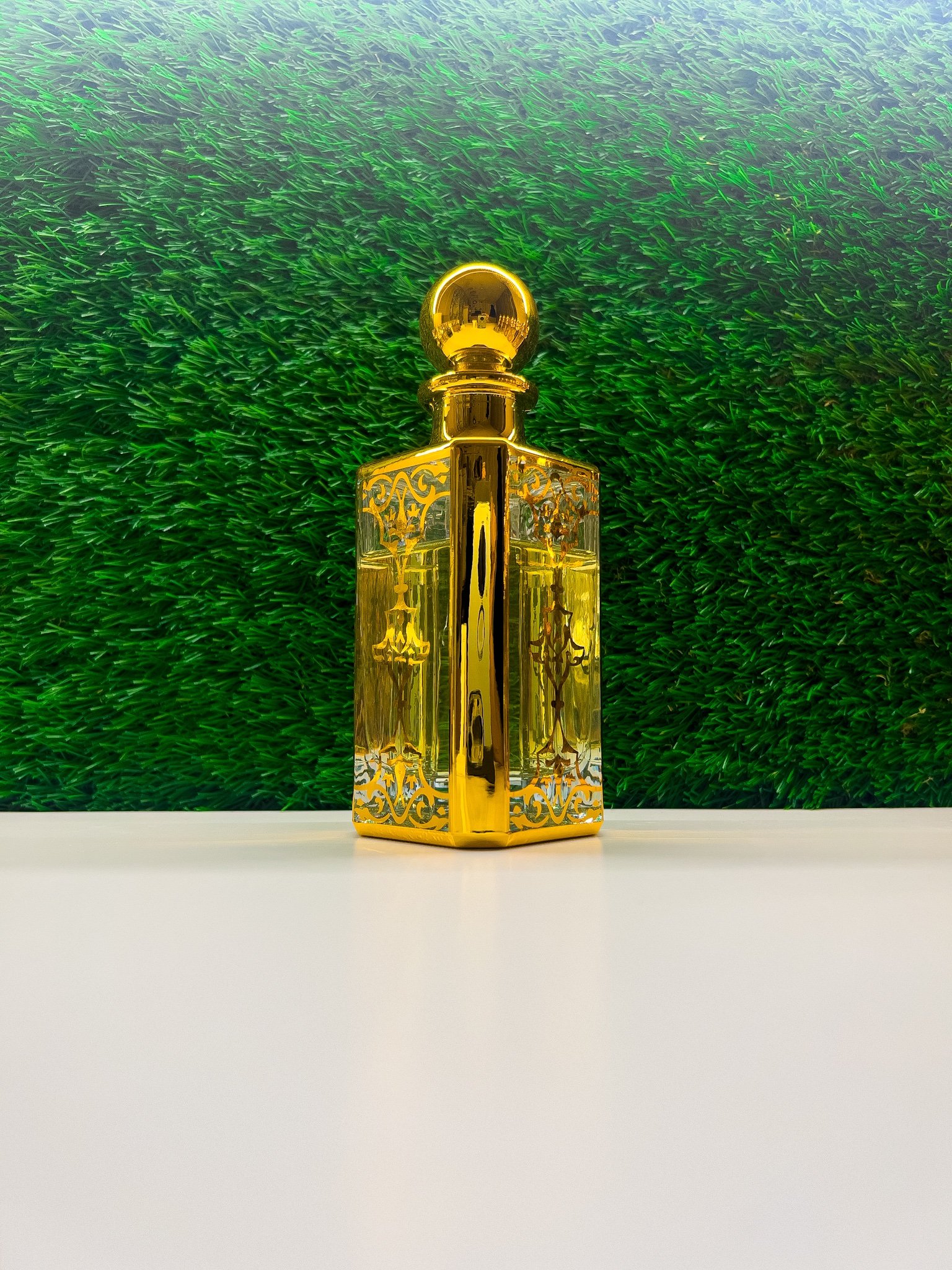 Al-Madina Perfumes-2.jpeg