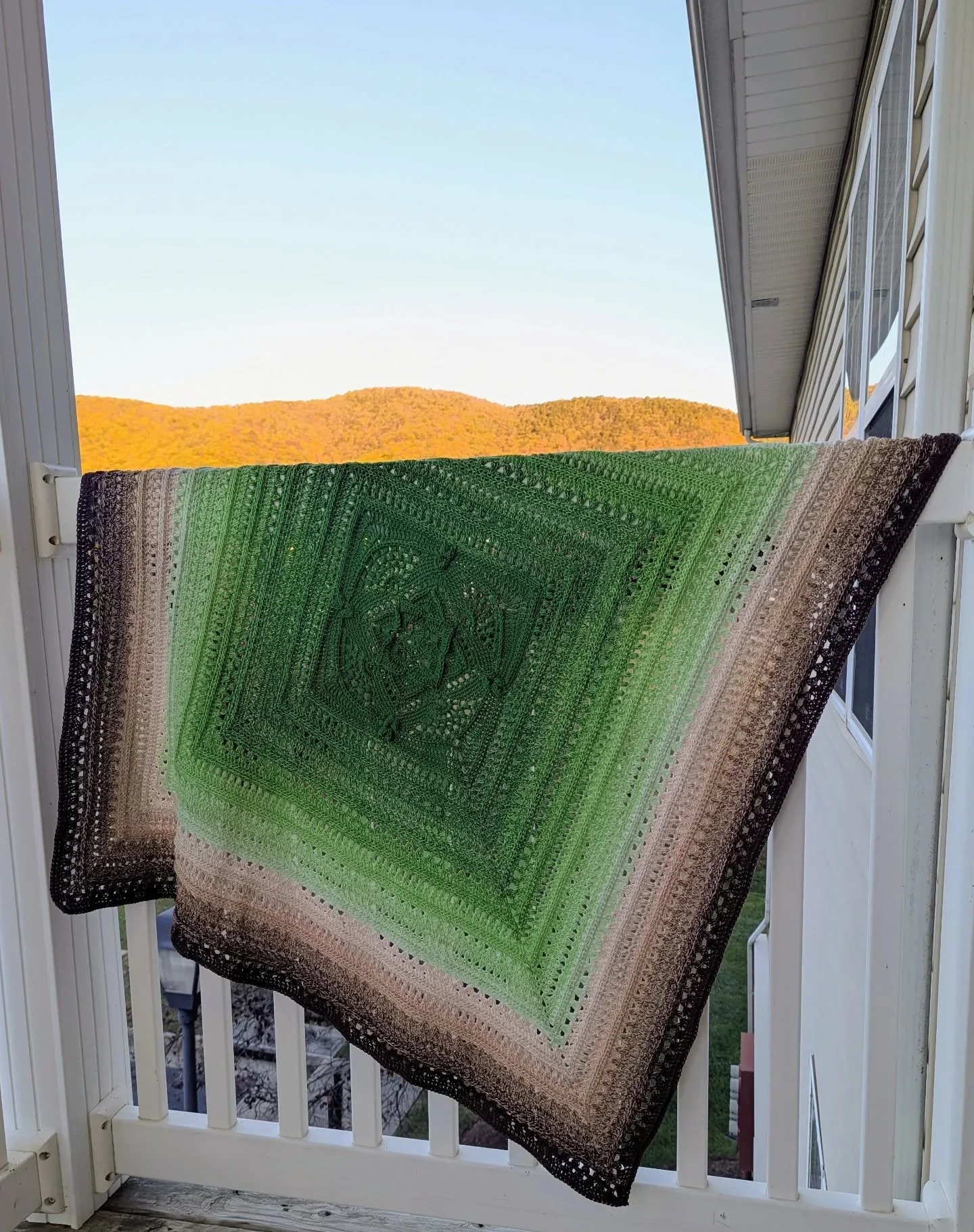 Completed #foryiayiasboy 45&quot;
YarnArt Flowers color 272