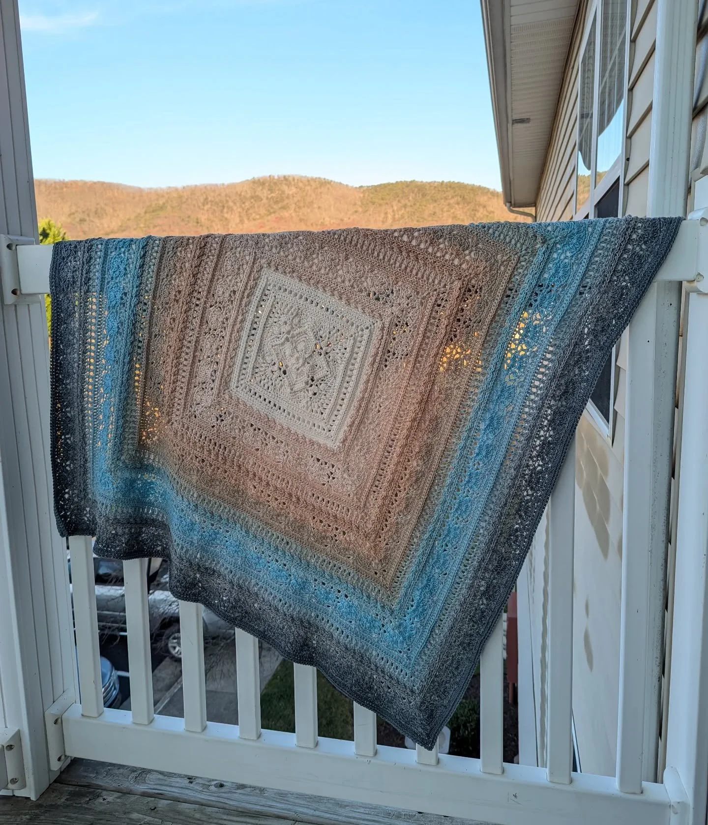 Will definitely be making more of these!
#fairytales with #fay square by @hooked_on_sunshine
40&quot;
2 cakes of YarnArt Flowers color 268
3mm hook
Available for purchase