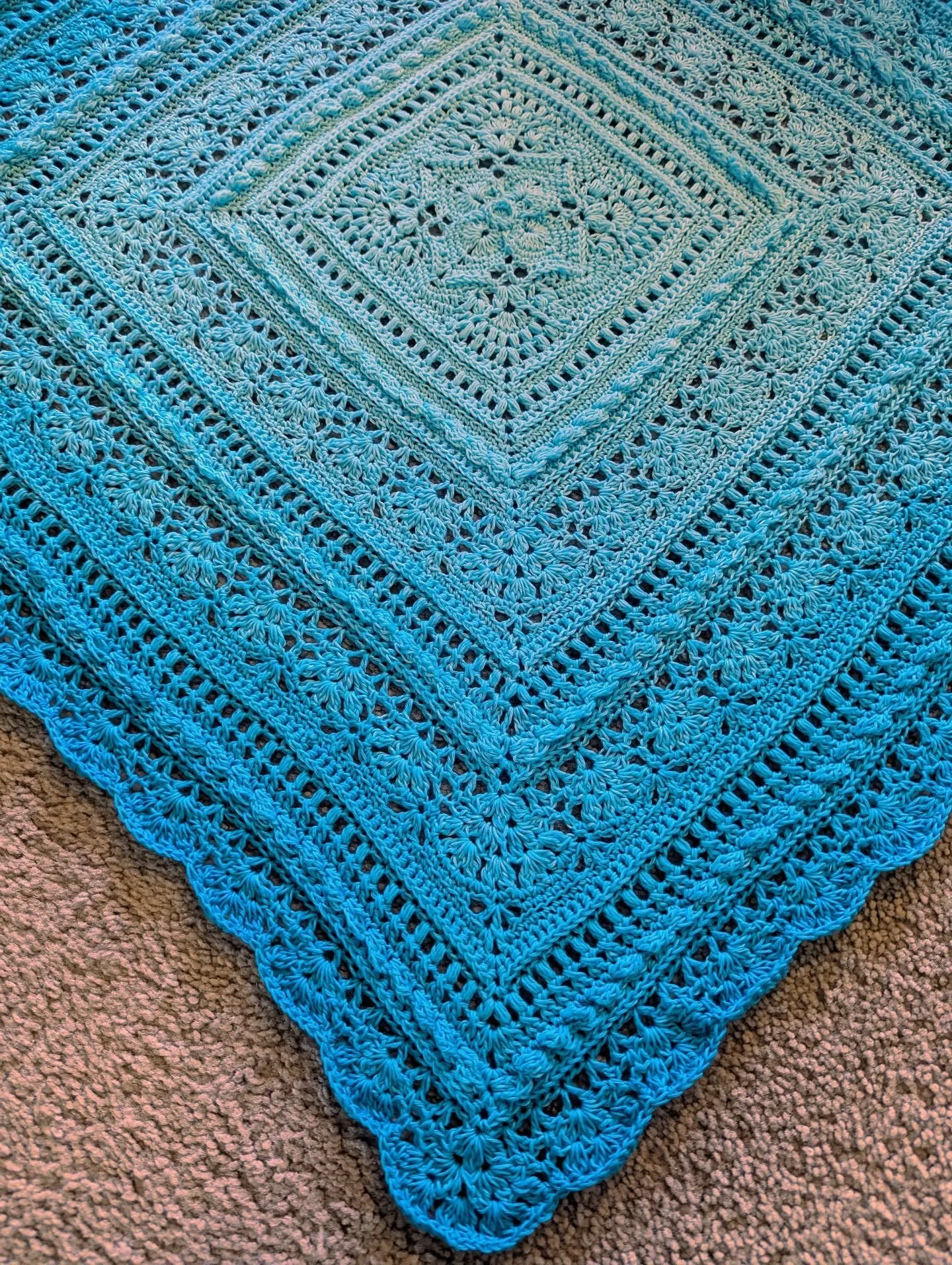 As ice cold as it is outside 😆
#faysquare #fairytales