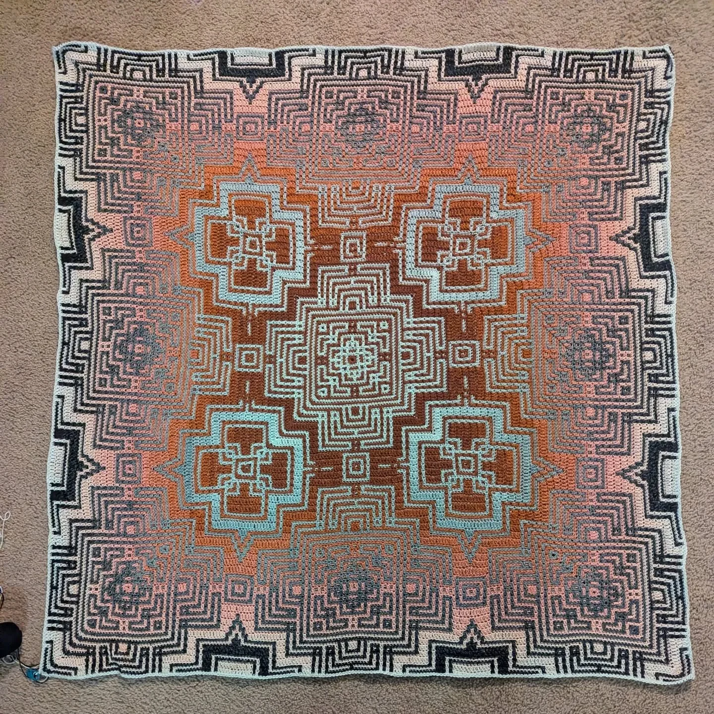 Round 98/187
Currently over 40"
#kaleidoscope #mosaic